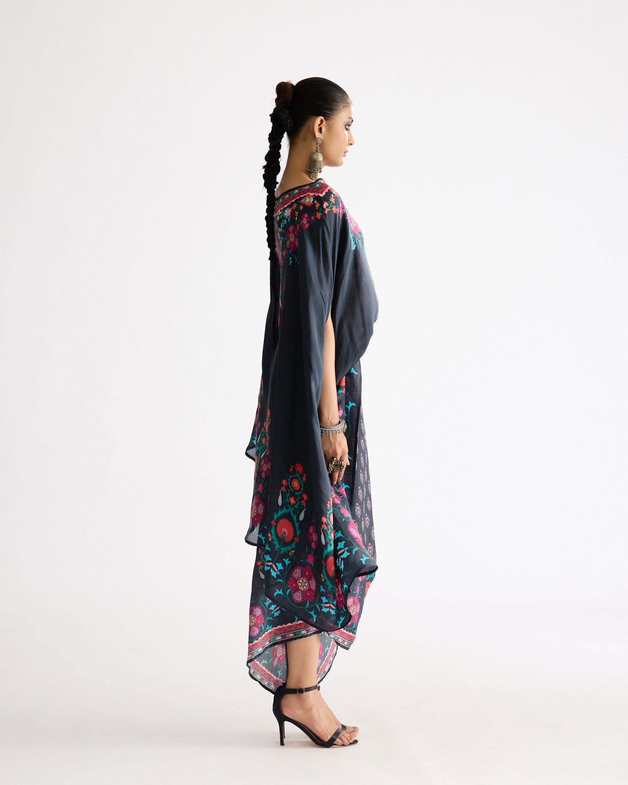 A Bukhara Summer : Kamini - Multi