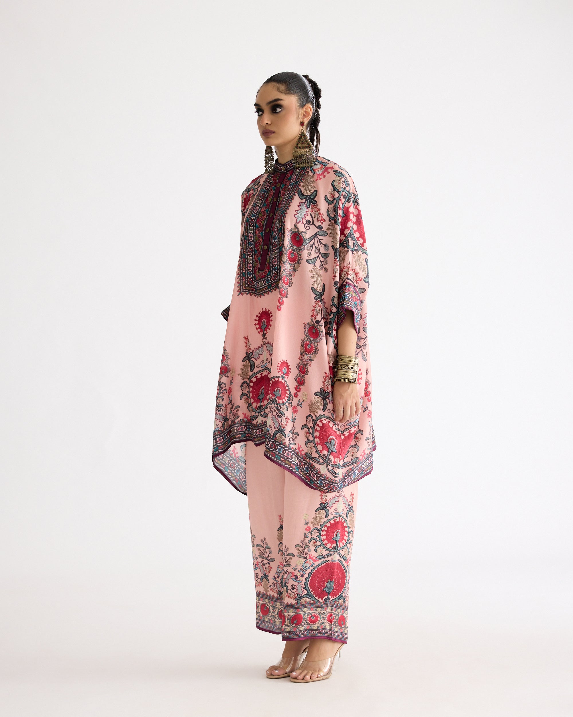 A Bukhara Summer : Chanel 36" - Blush