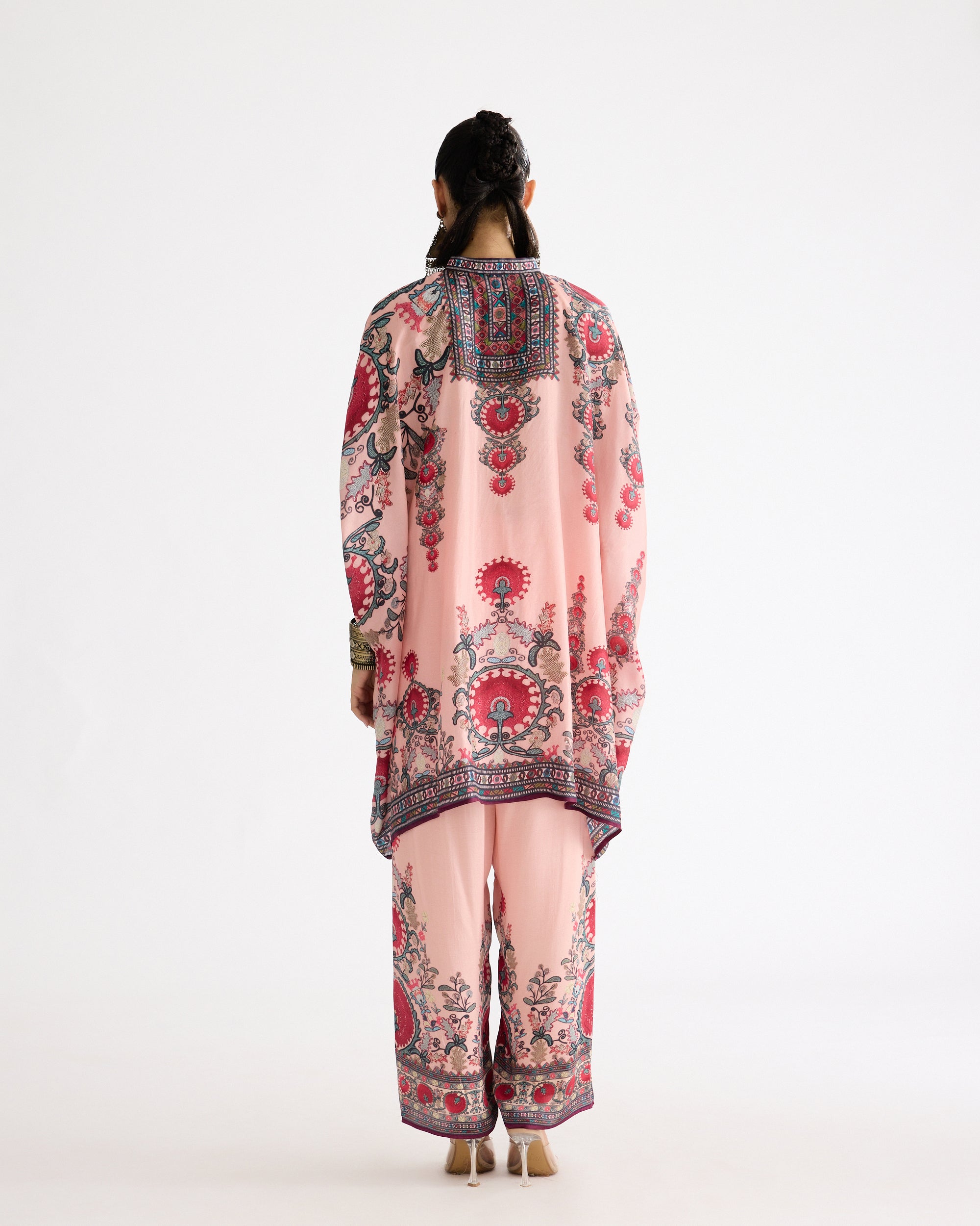 A Bukhara Summer : Chanel 36" - Blush