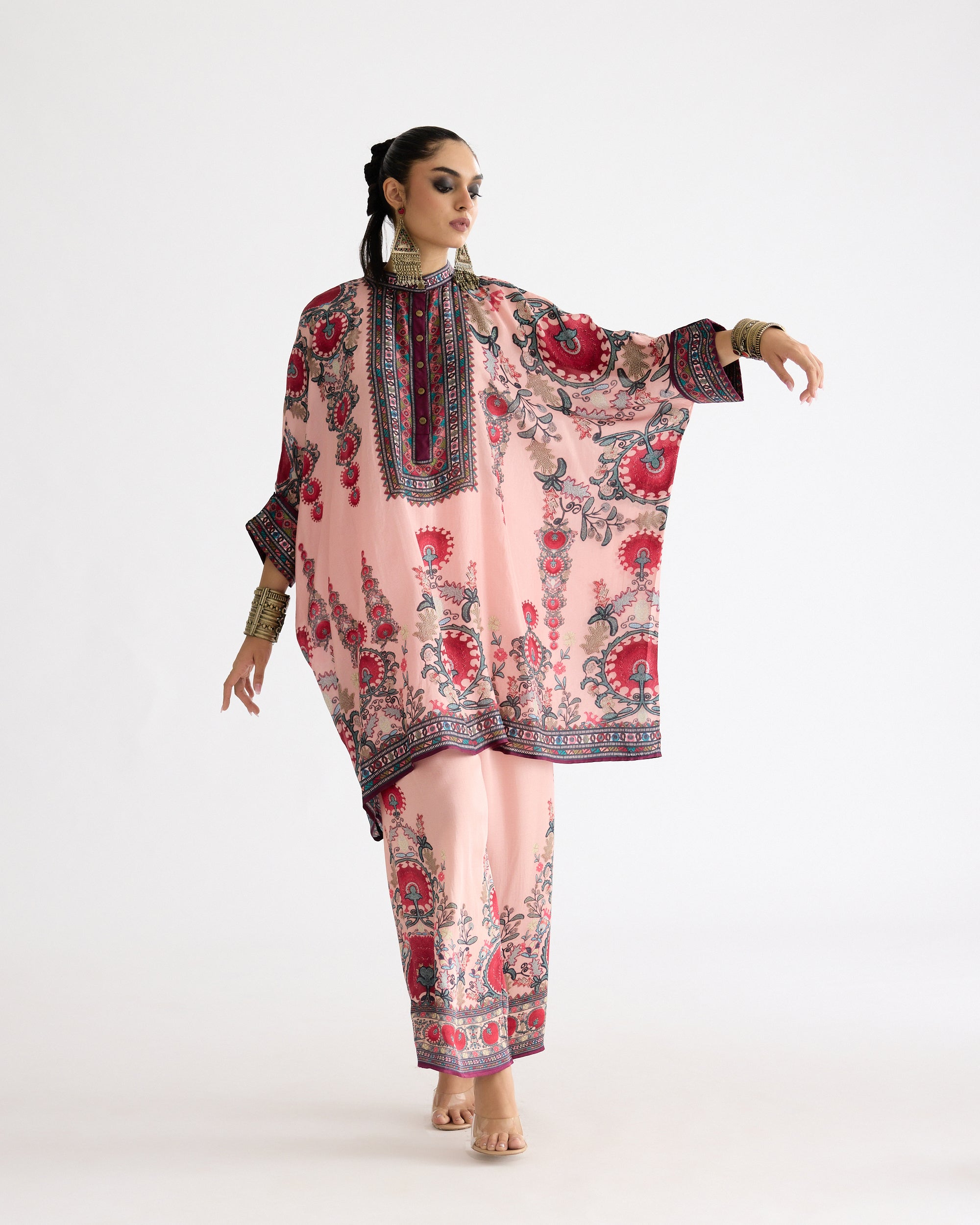 A Bukhara Summer : Chanel 36" - Blush