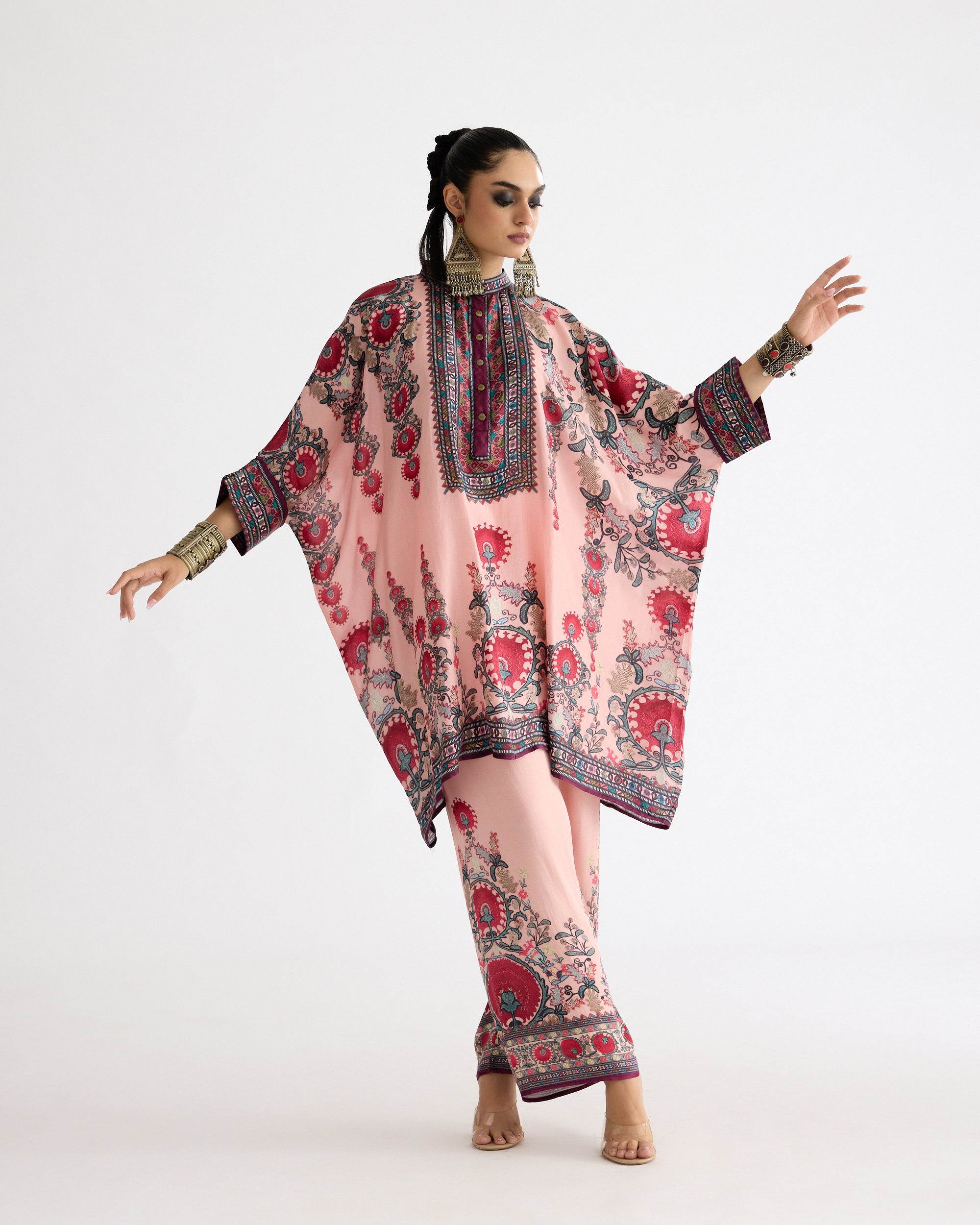 A Bukhara Summer : Chanel 36" - Blush