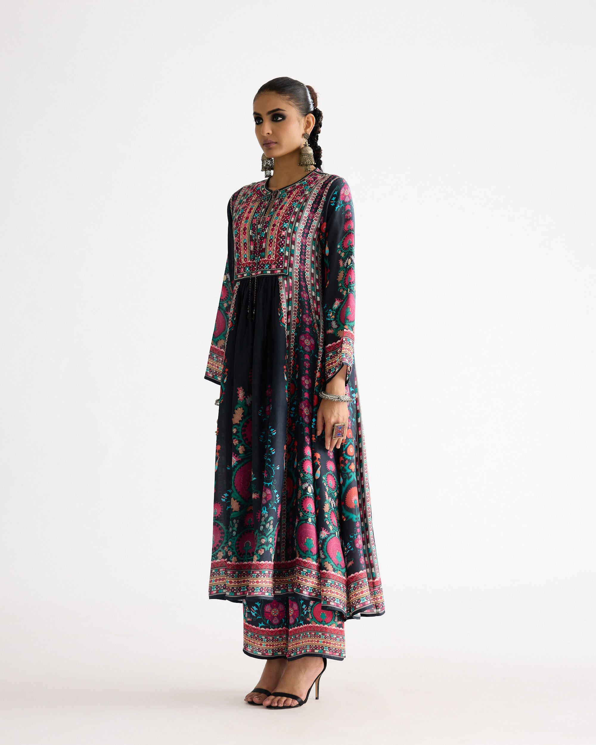 A Bukhara Summer : Anisha - Multi