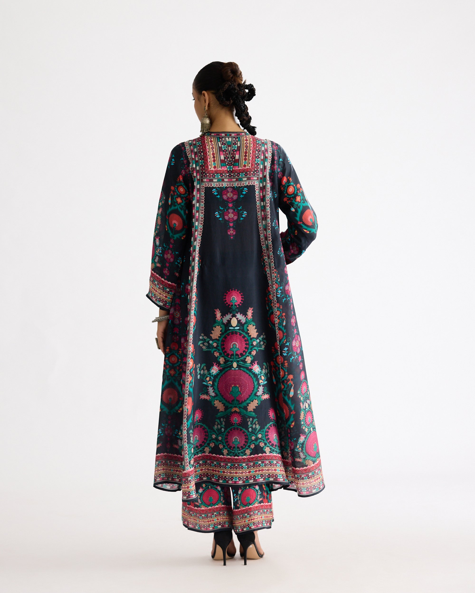 A Bukhara Summer : Anisha - Multi