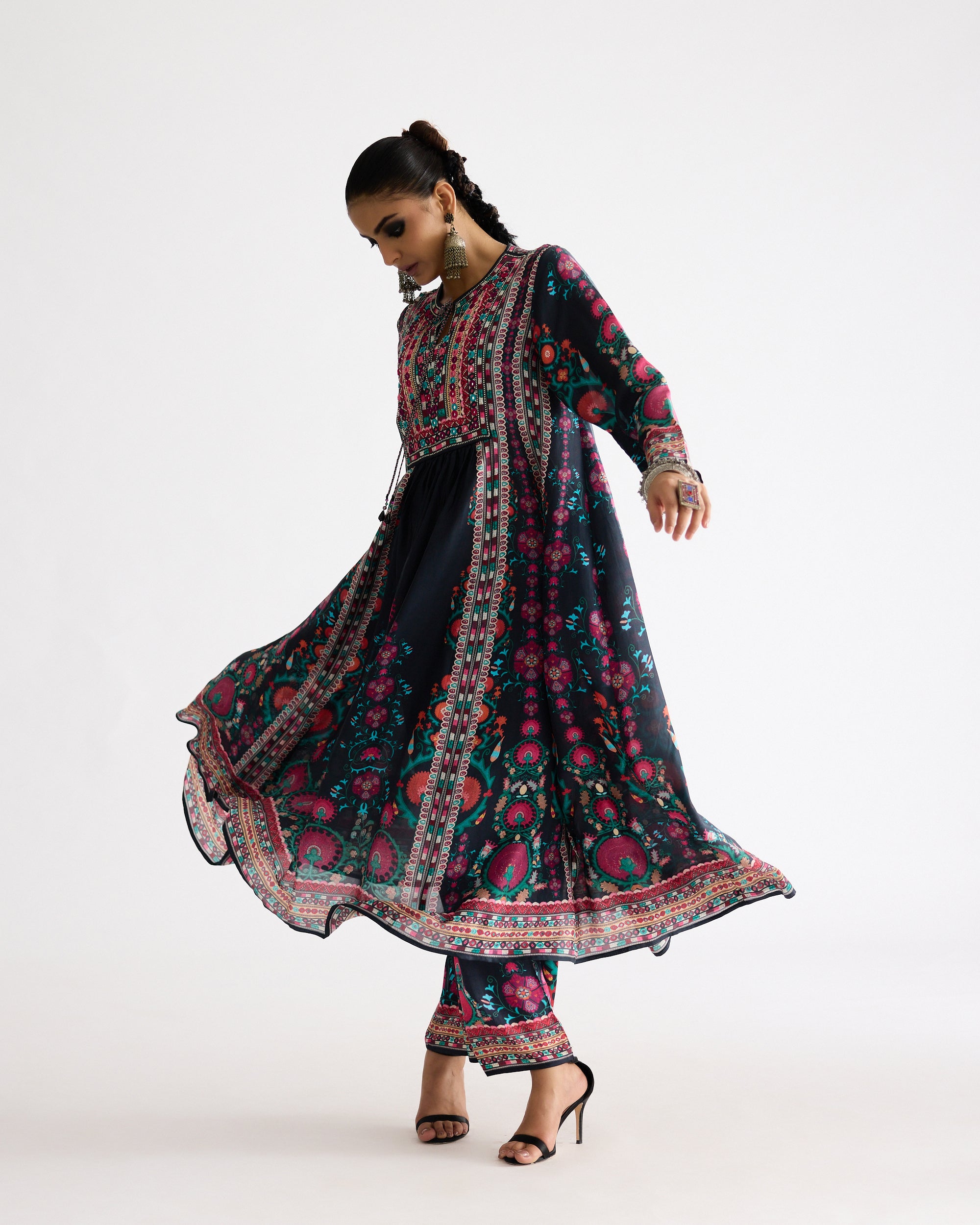 A Bukhara Summer : Anisha - Multi