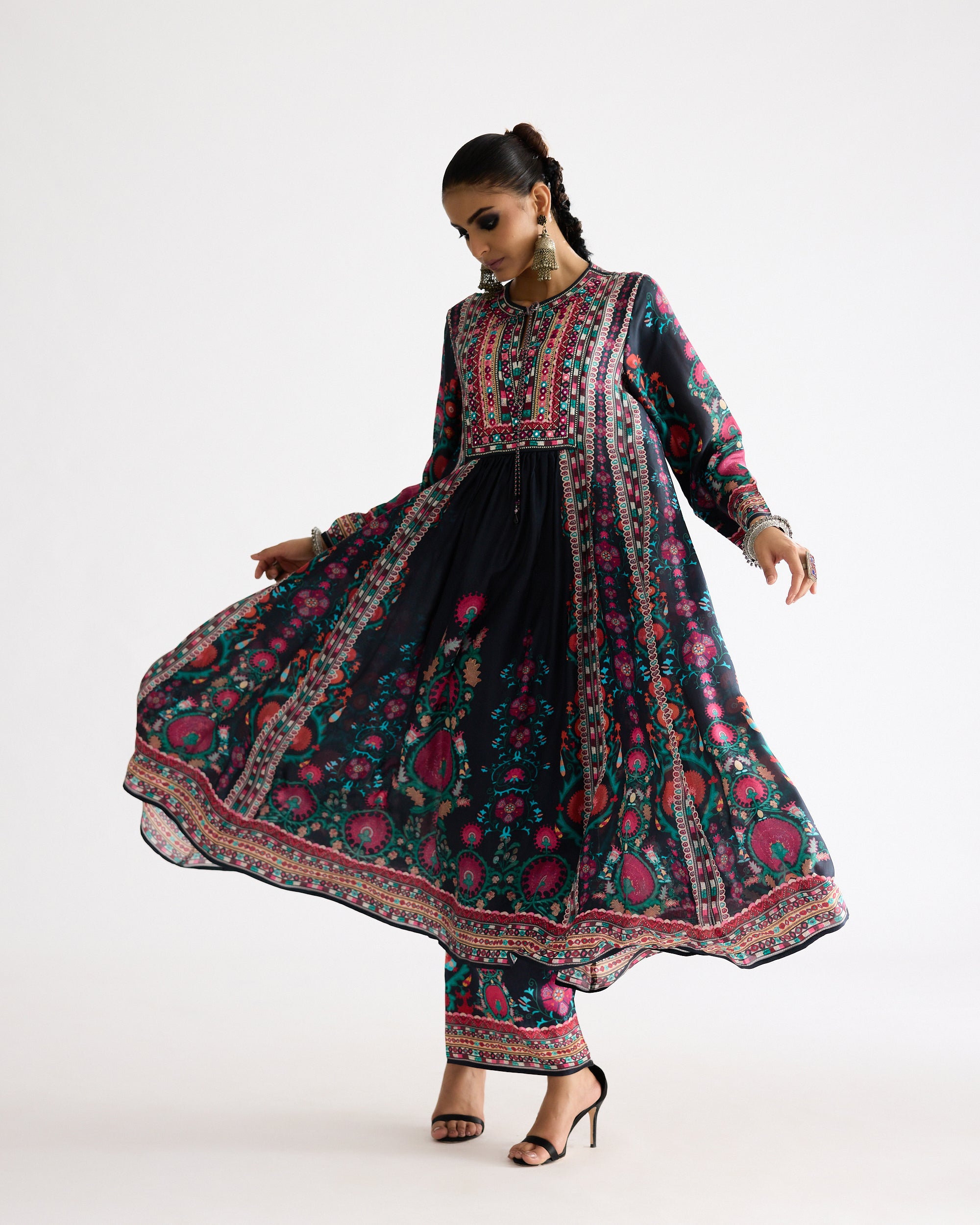 A Bukhara Summer : Anisha - Multi