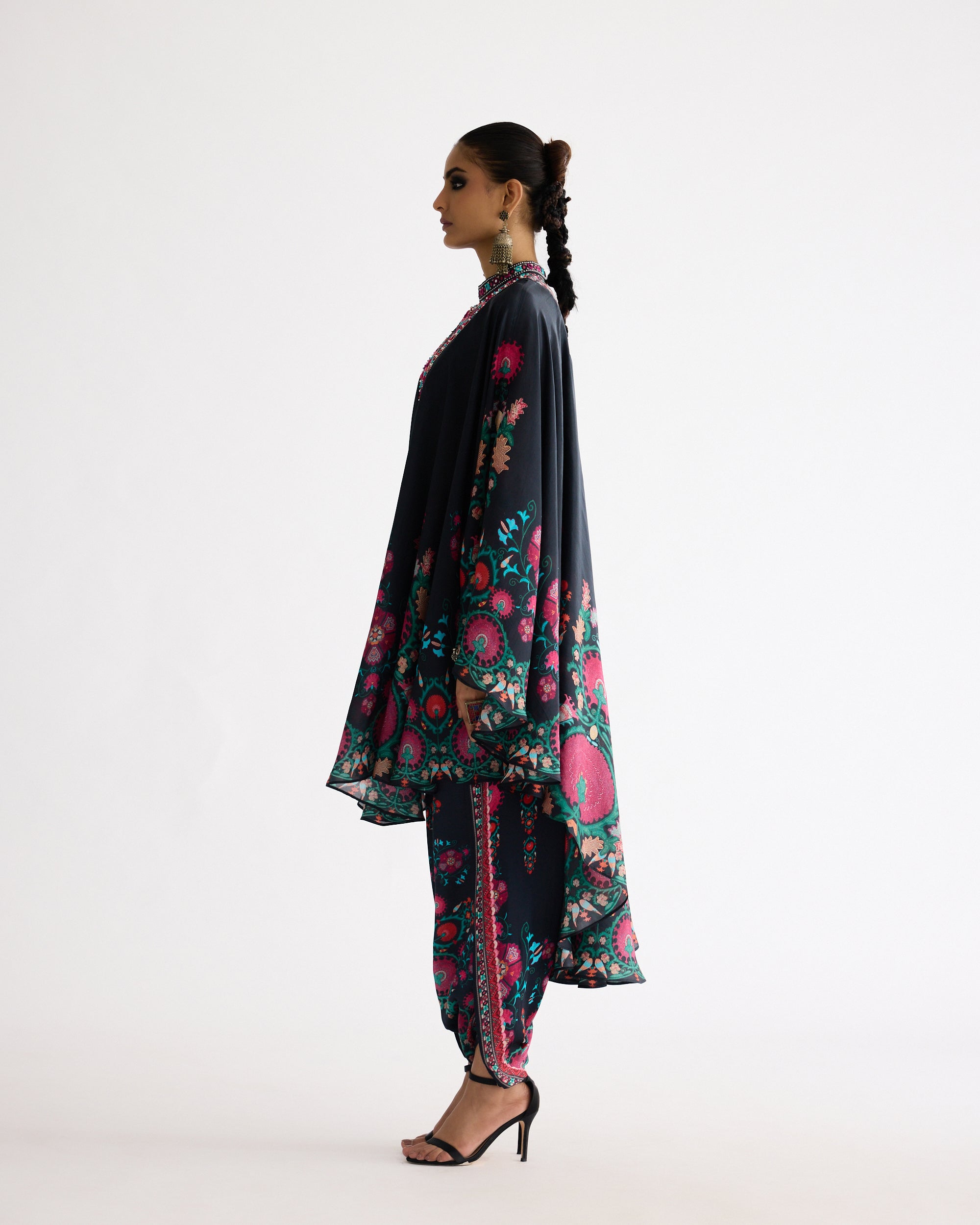 A Bukhara Summer : Farah - Multi