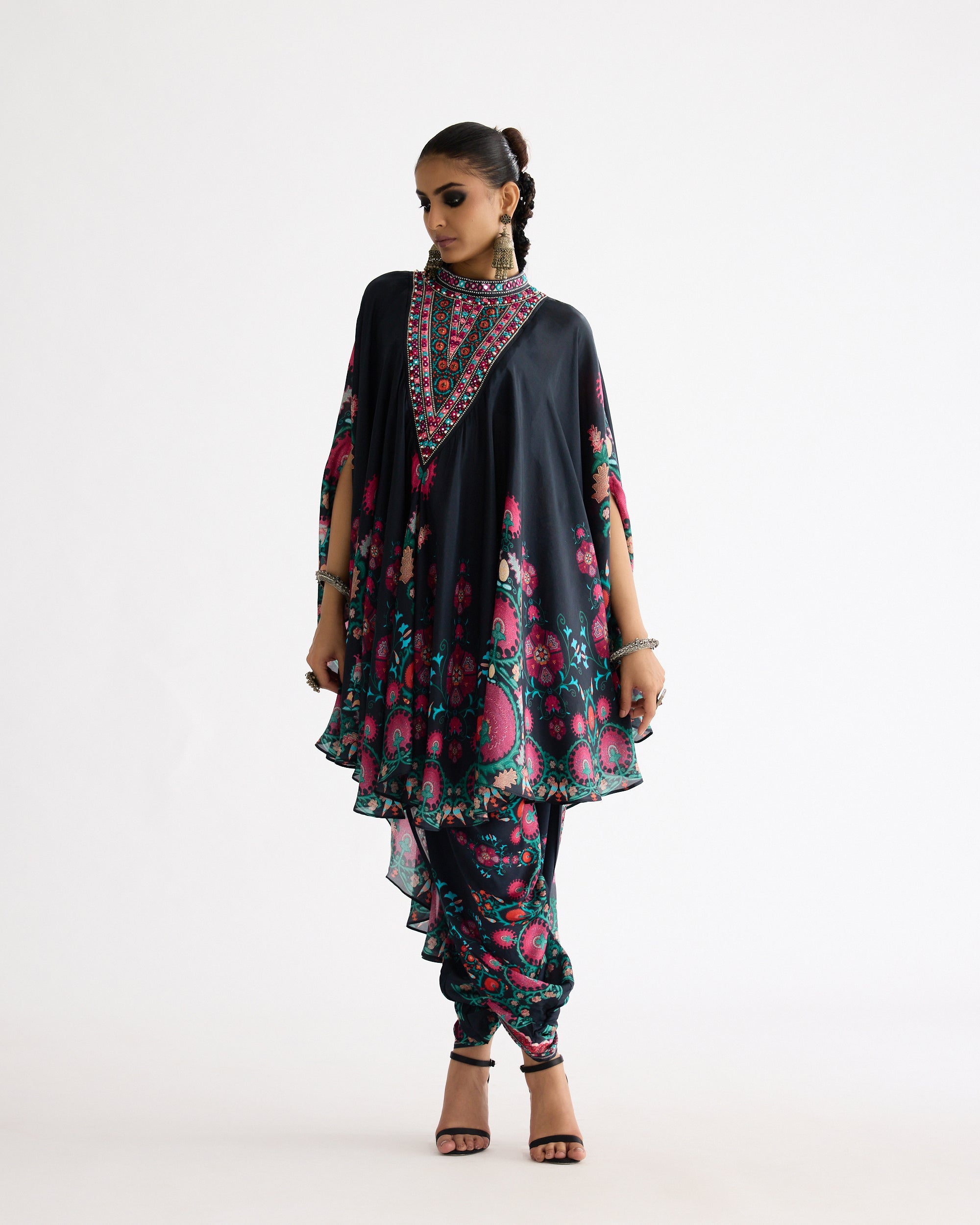 A Bukhara Summer : Farah - Multi