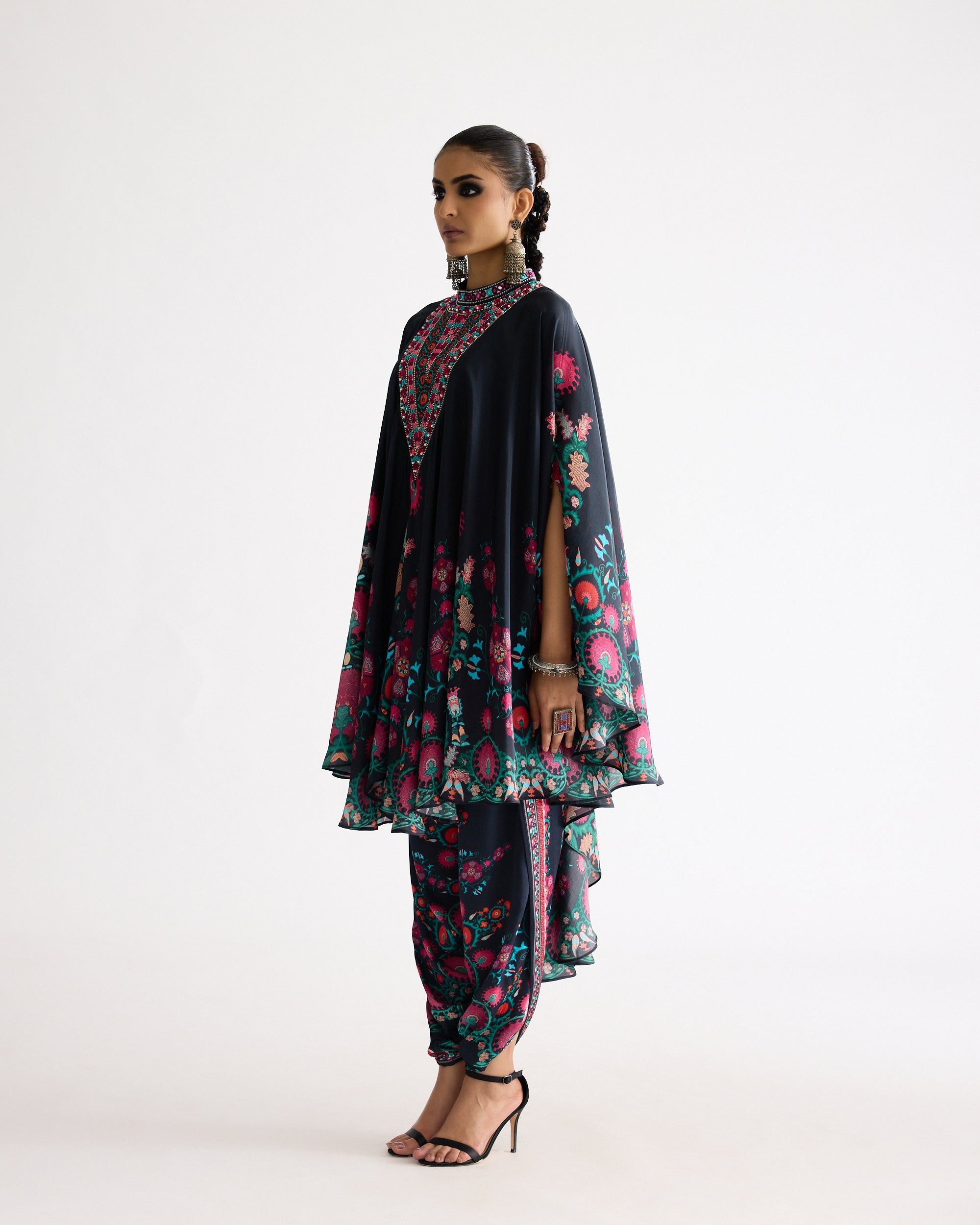 A Bukhara Summer : Farah - Multi