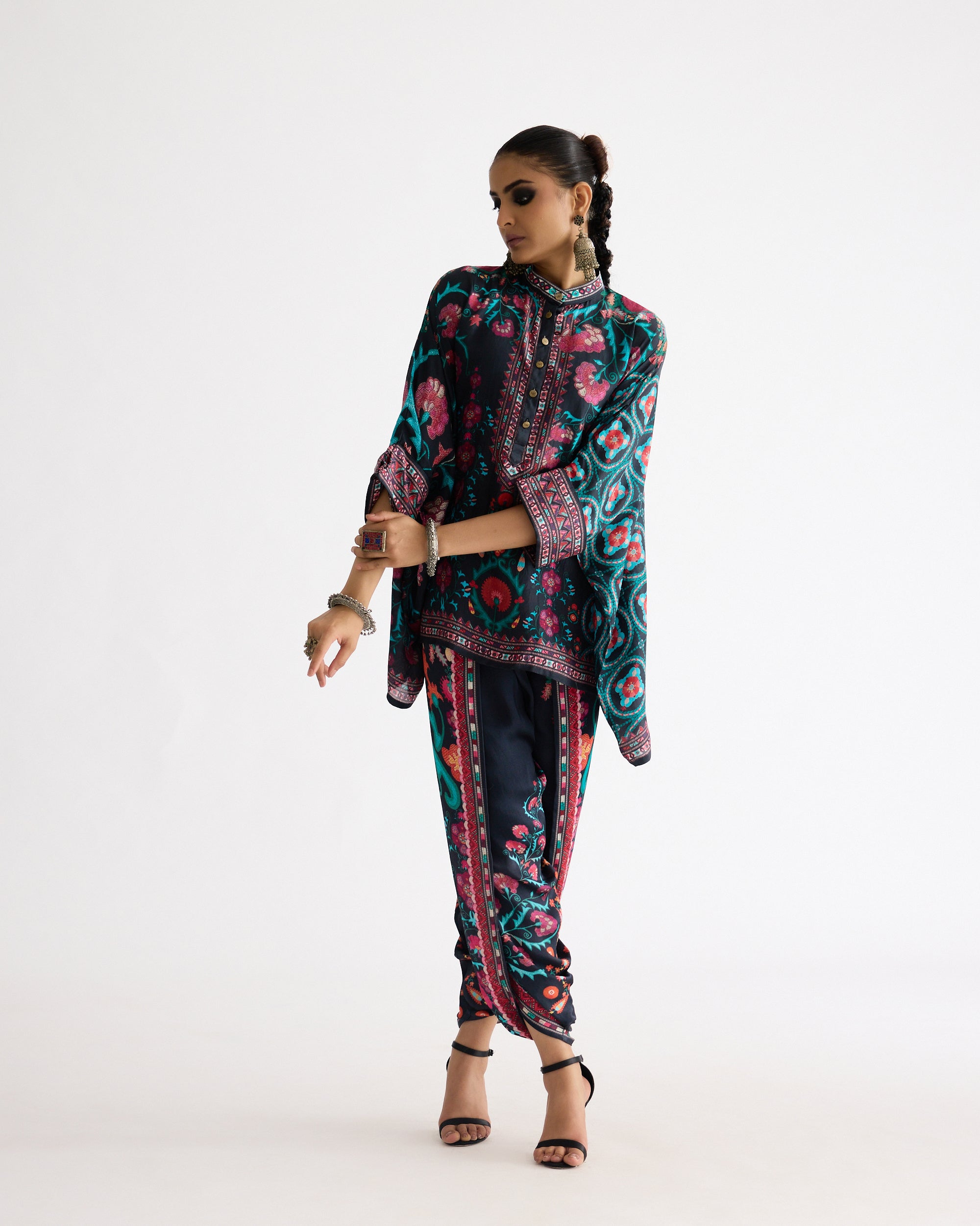 A Bukhara Summer : Chanel - Multi
