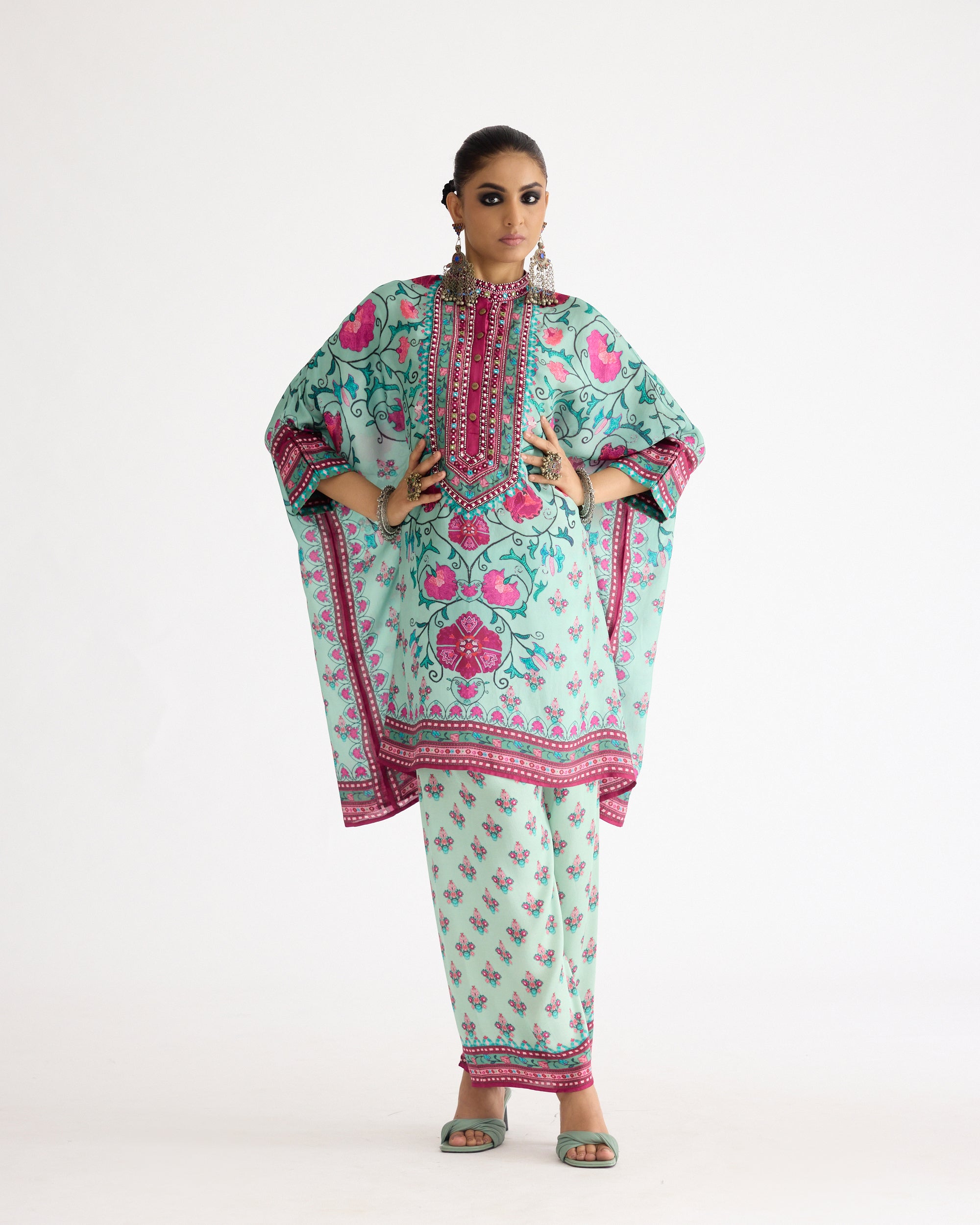 A Bukhara Summer : Chanel 36" - Mint