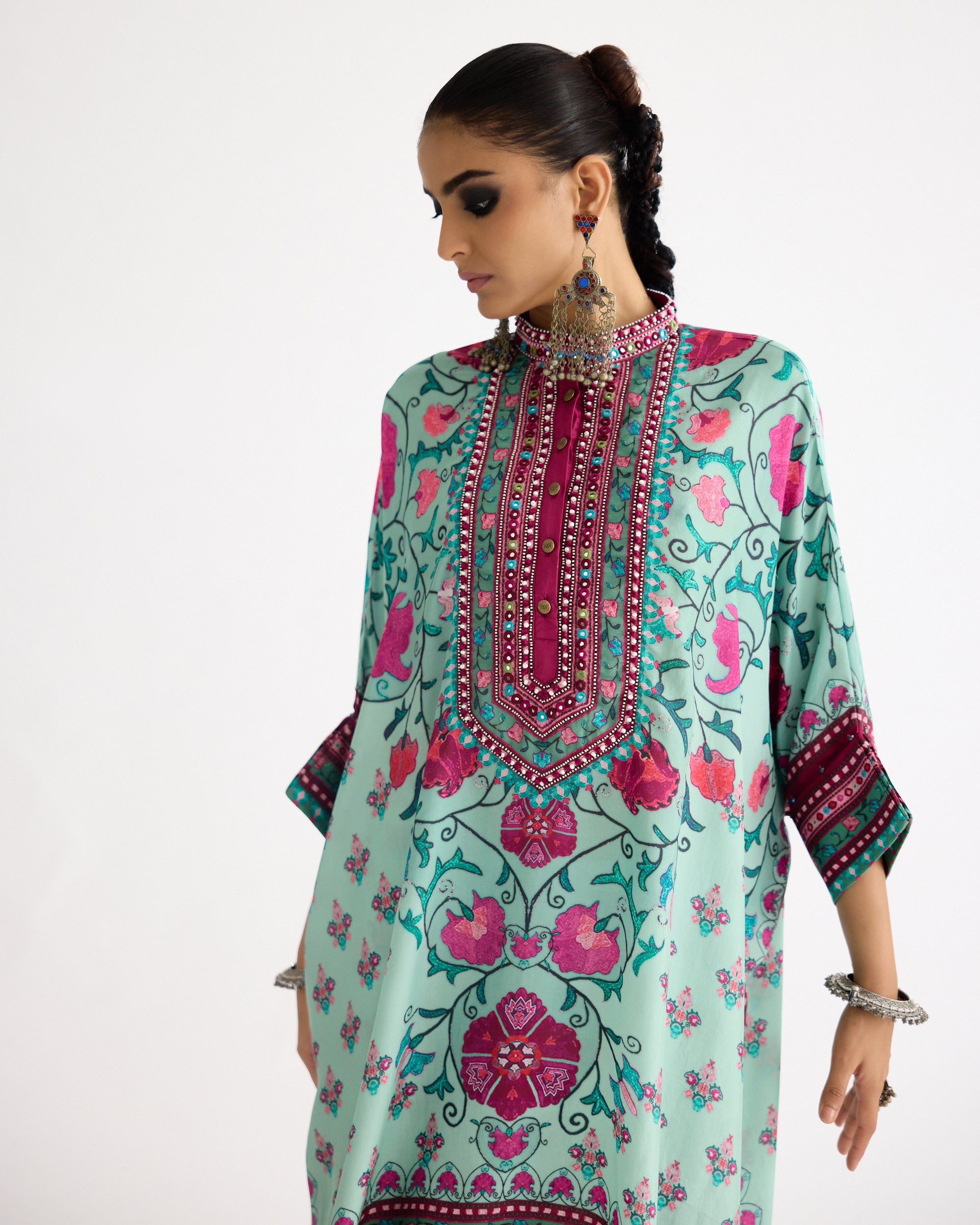 A Bukhara Summer : Chanel 36" - Mint