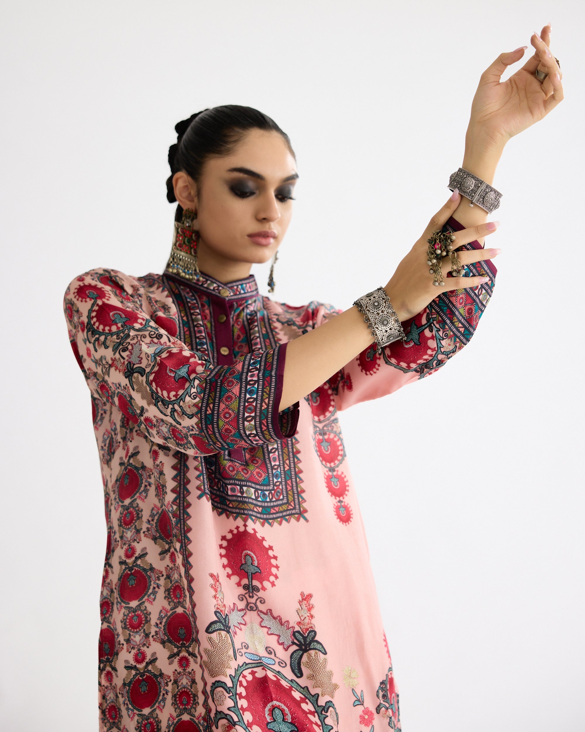 A Bukhara Summer : Baaka/Gloria - Blush