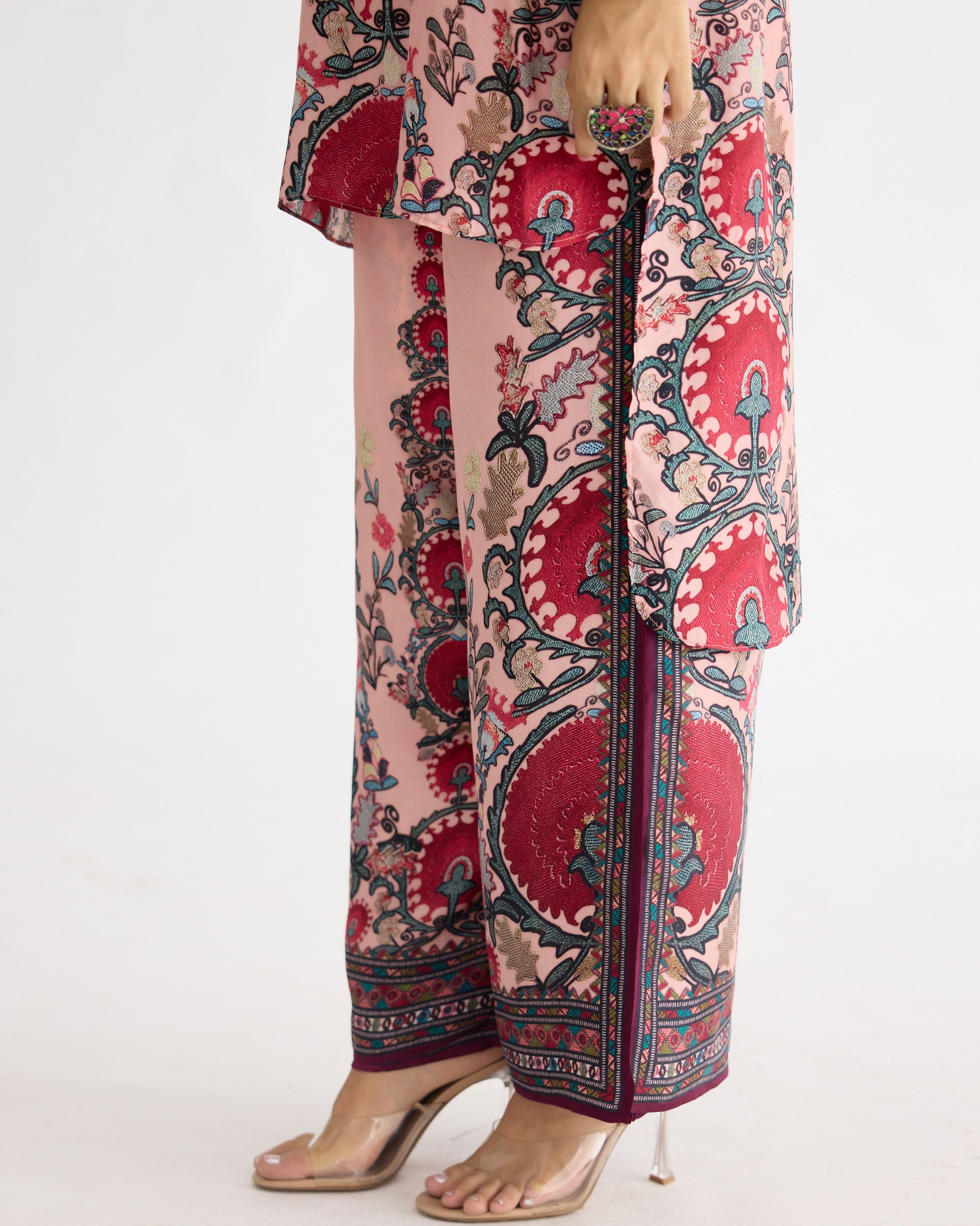 A Bukhara Summer : Baaka/Gloria - Blush