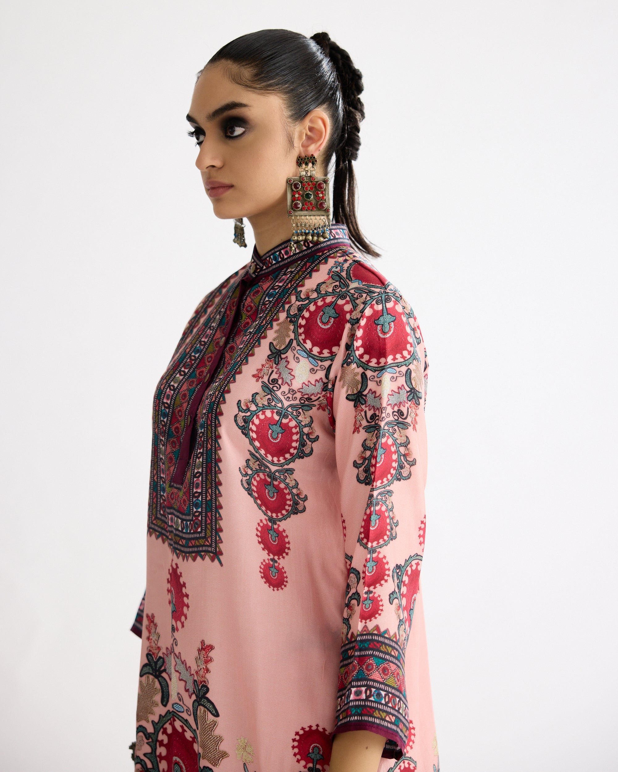 A Bukhara Summer : Baaka/Gloria - Blush