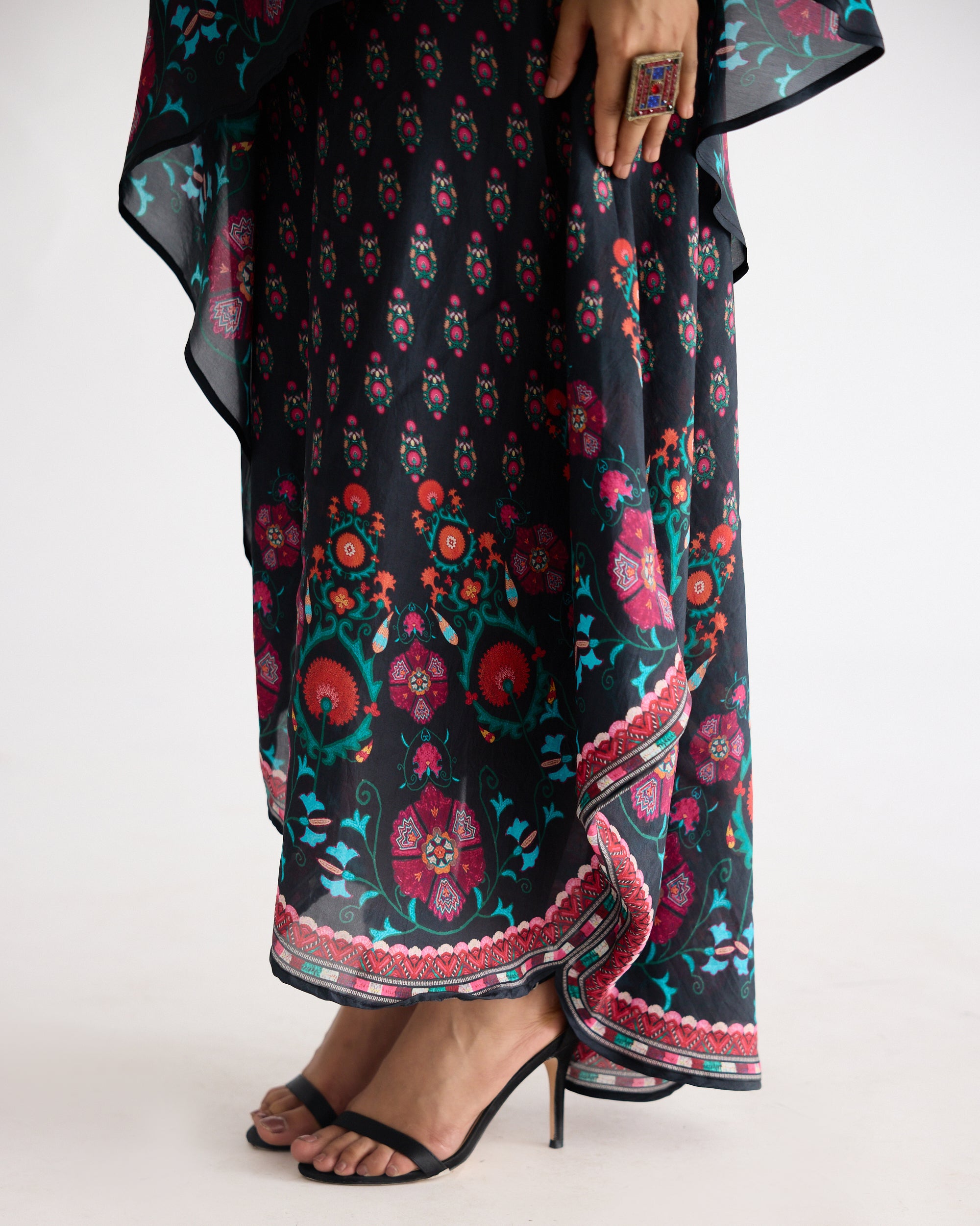 A Bukhara Summer : Kamini - Multi