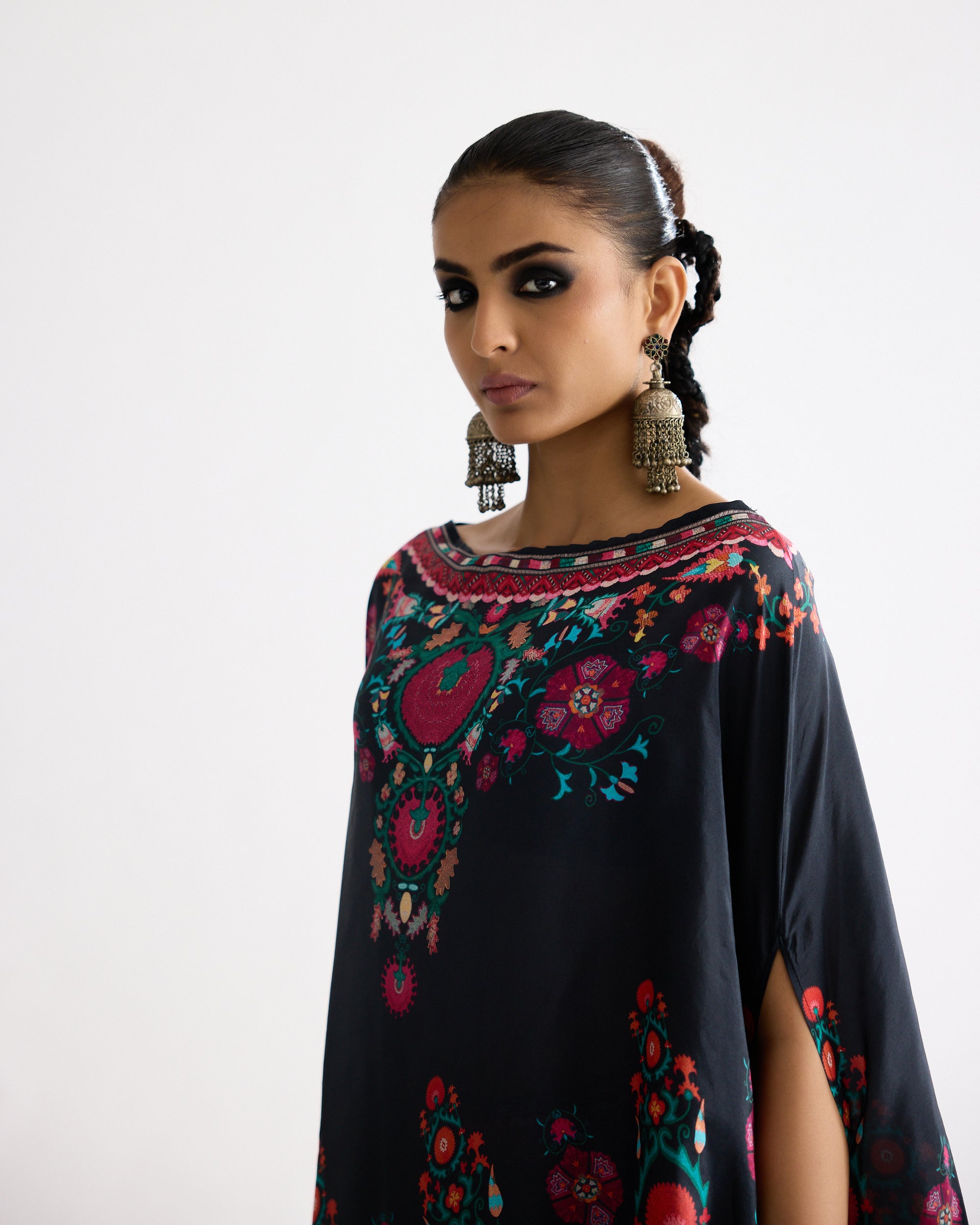 A Bukhara Summer : Kamini - Multi