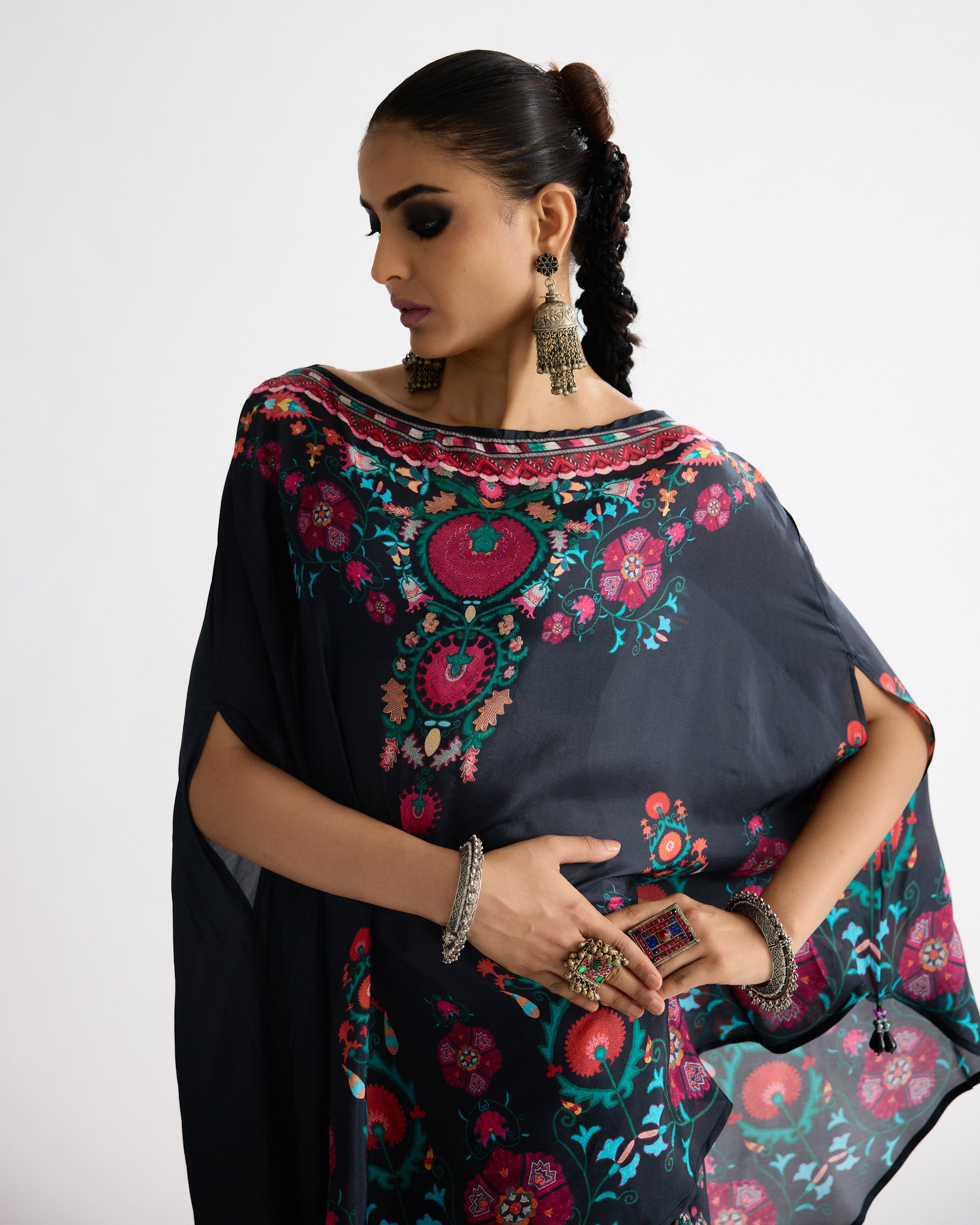 A Bukhara Summer : Kamini - Multi