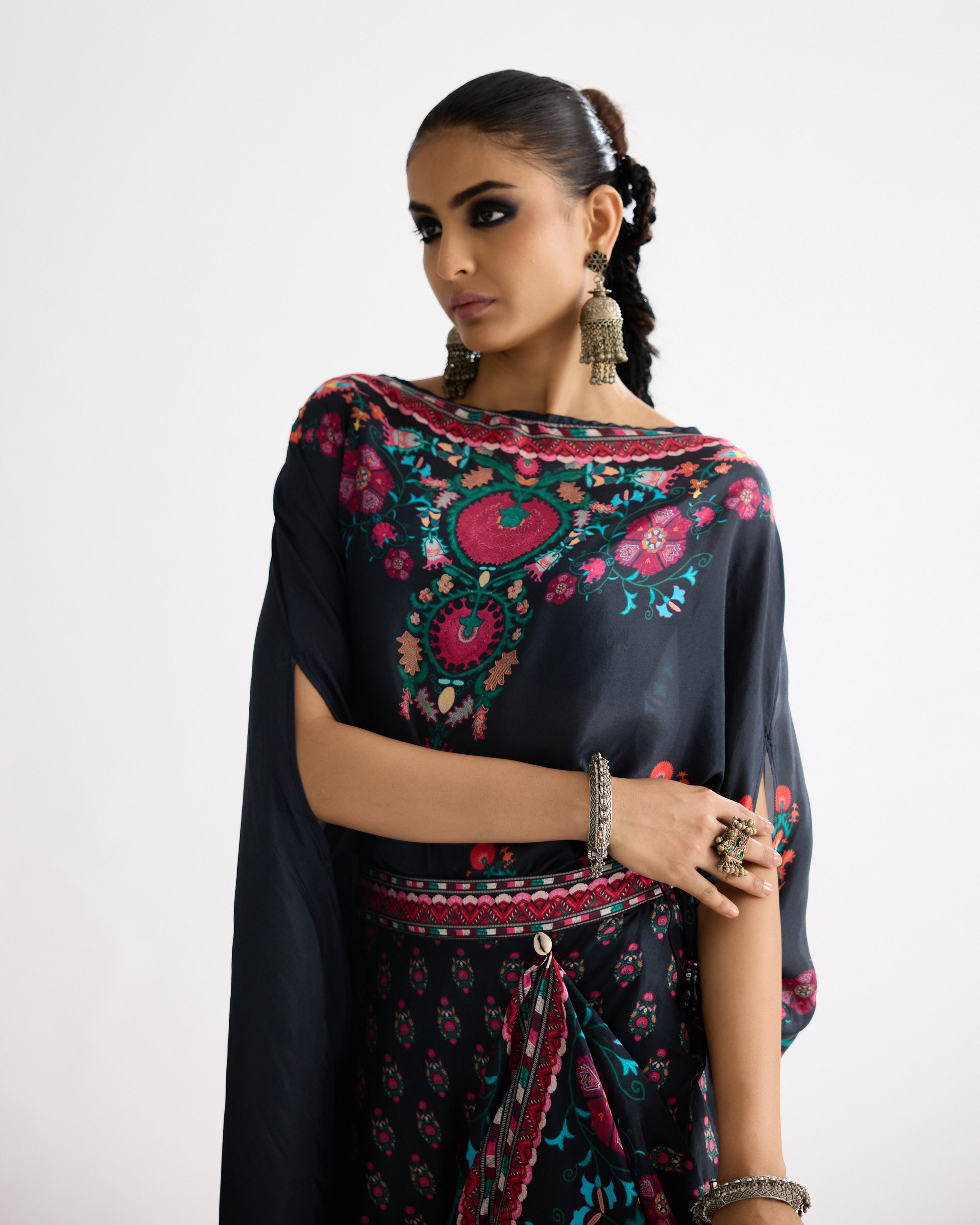 A Bukhara Summer : Kamini - Multi