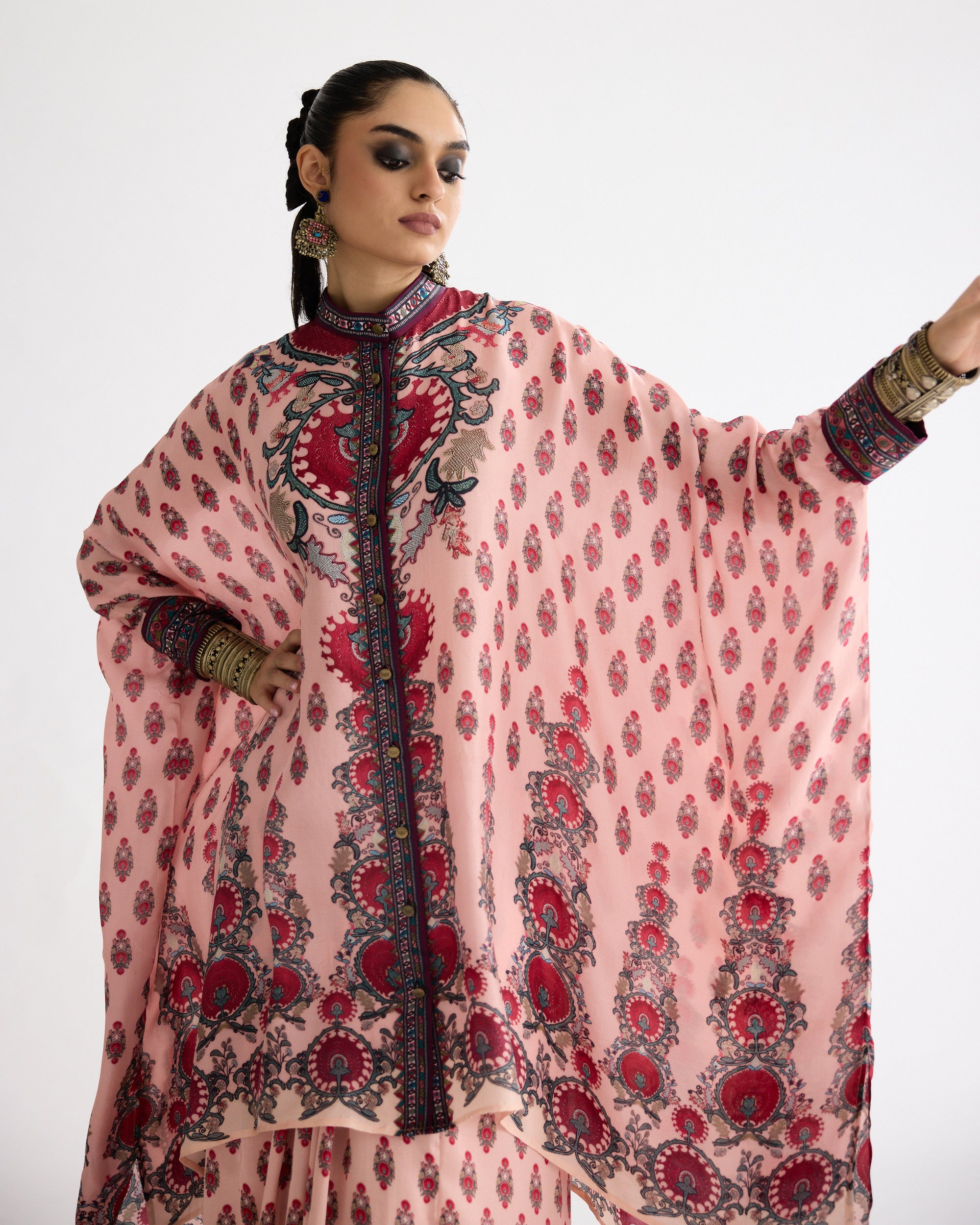 A Bukhara Summer : Dakota/Surilee - Blush