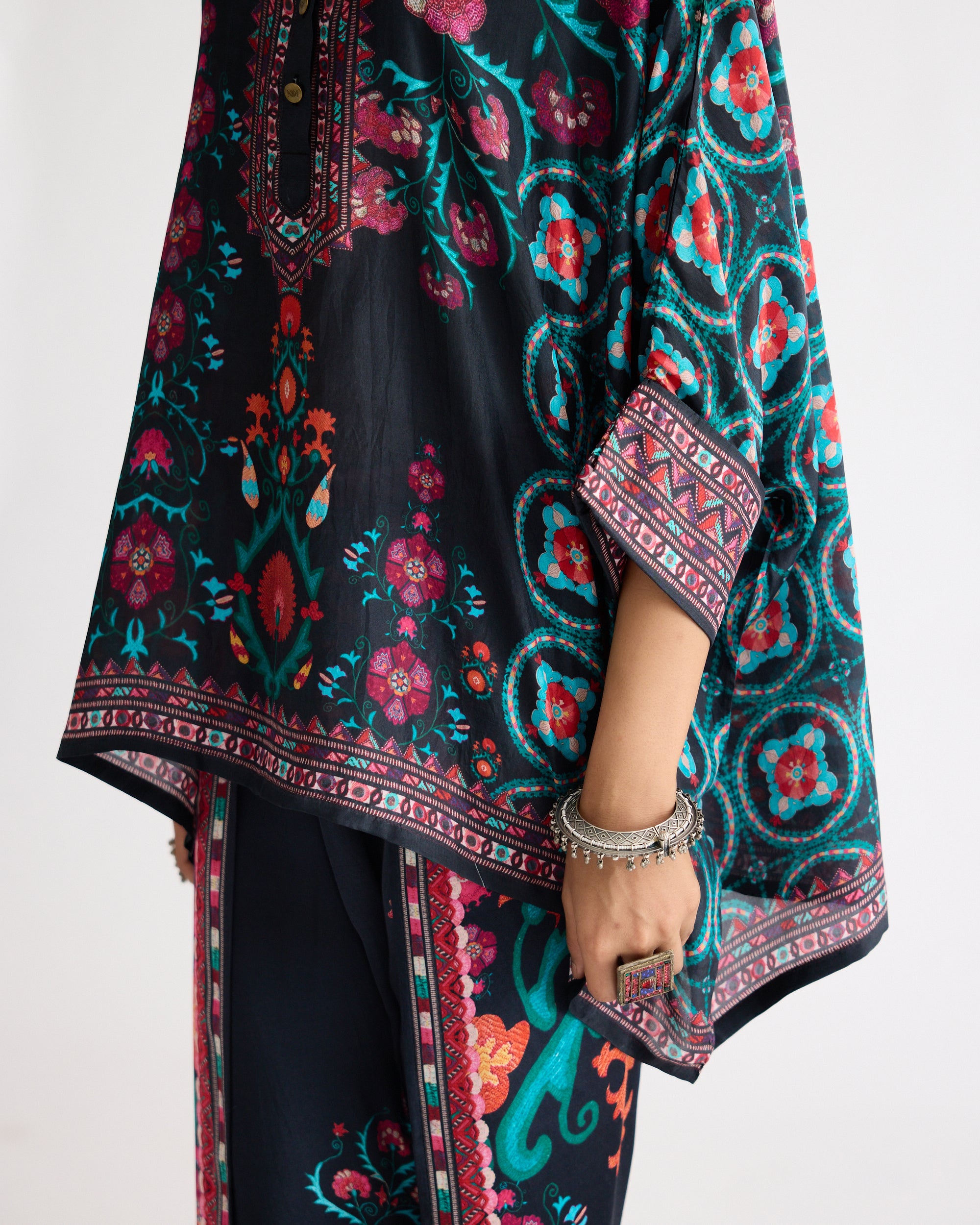 A Bukhara Summer : Chanel - Multi