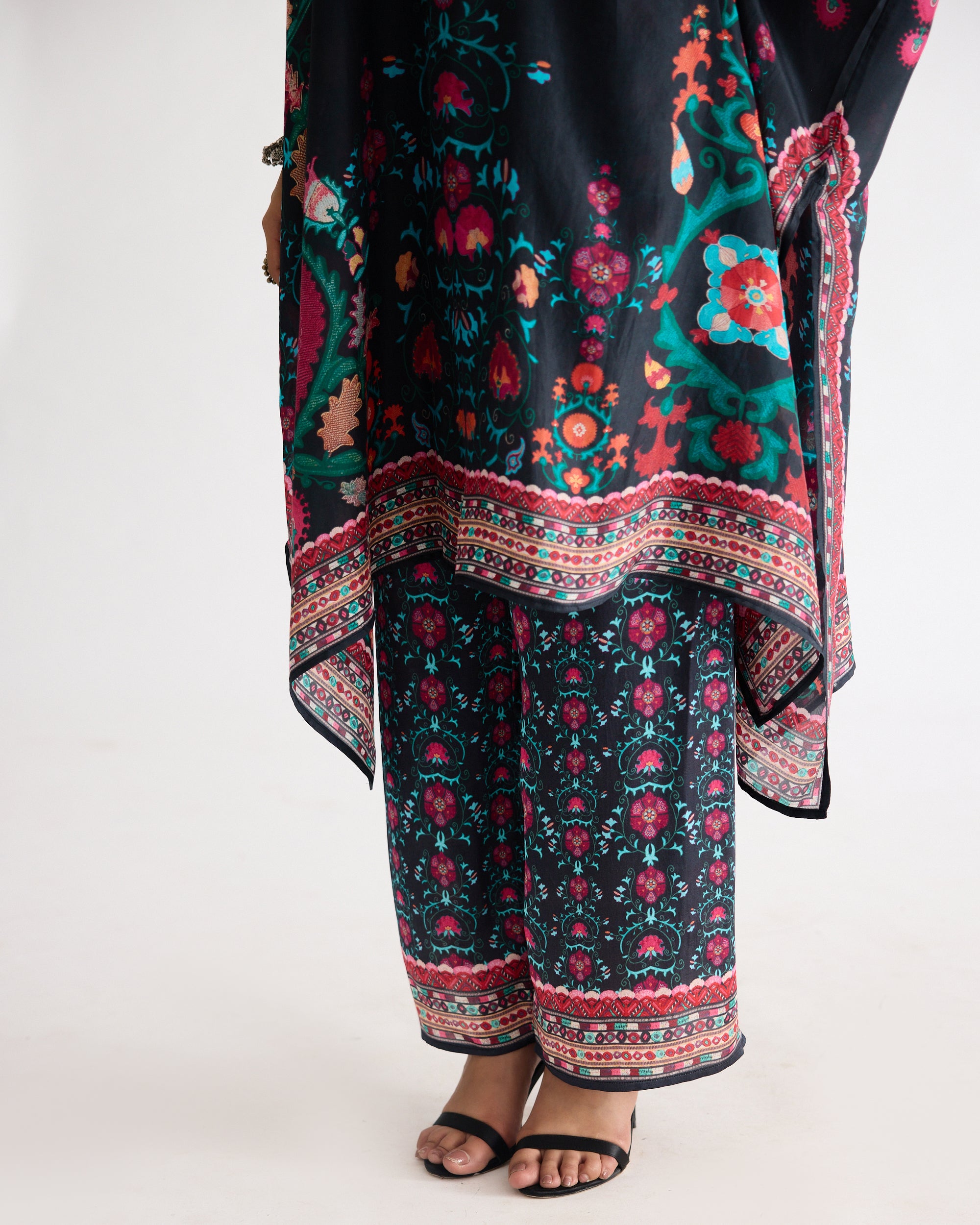 A Bukhara Summer : Chantelle - Multi