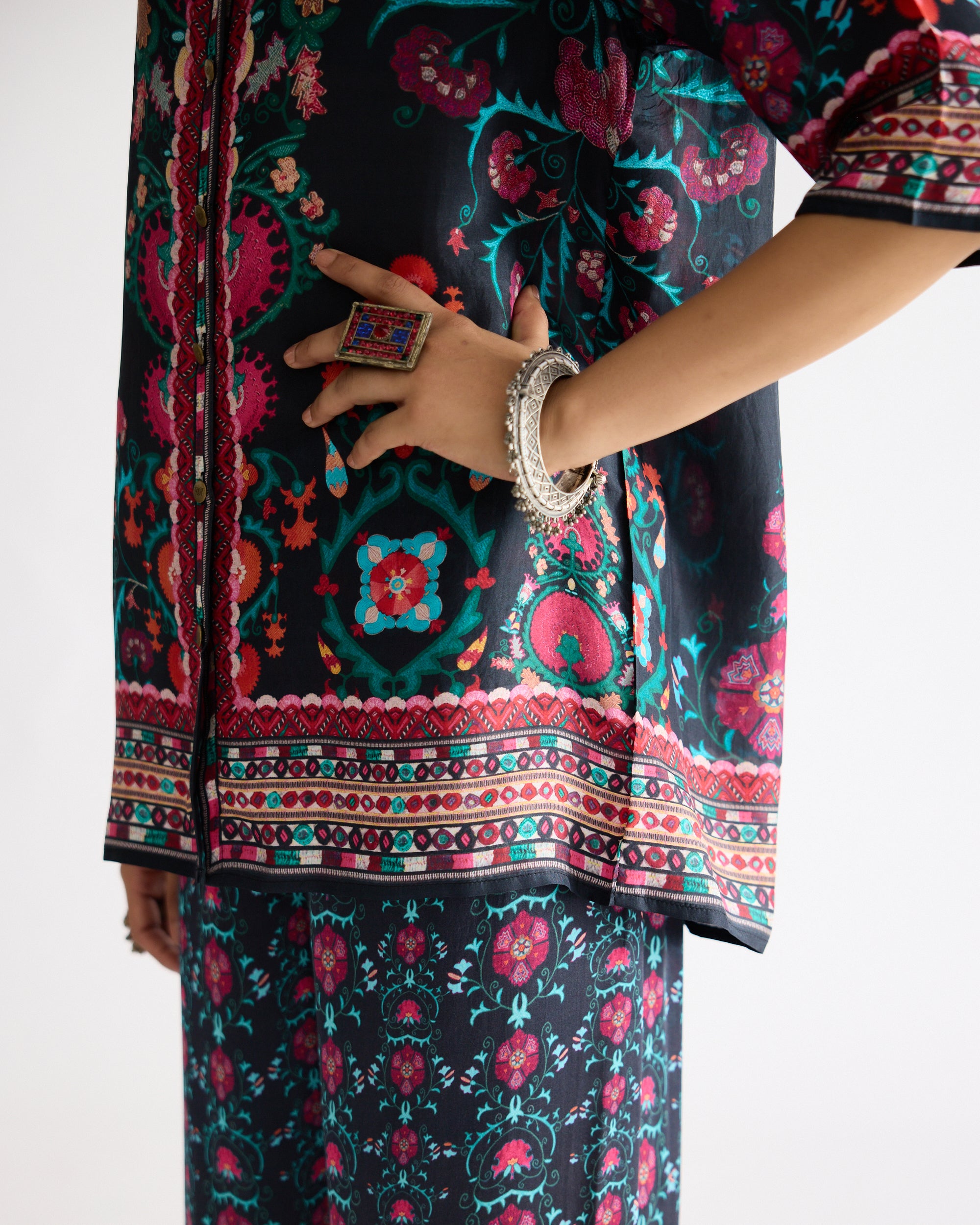 A Bukhara Summer : Maizah - Multi