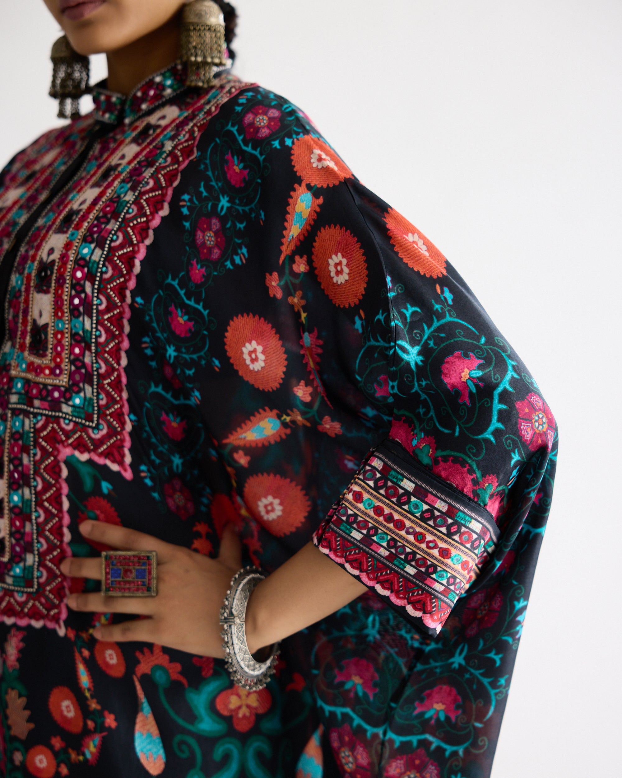 A Bukhara Summer : Chanel 36" - Multi