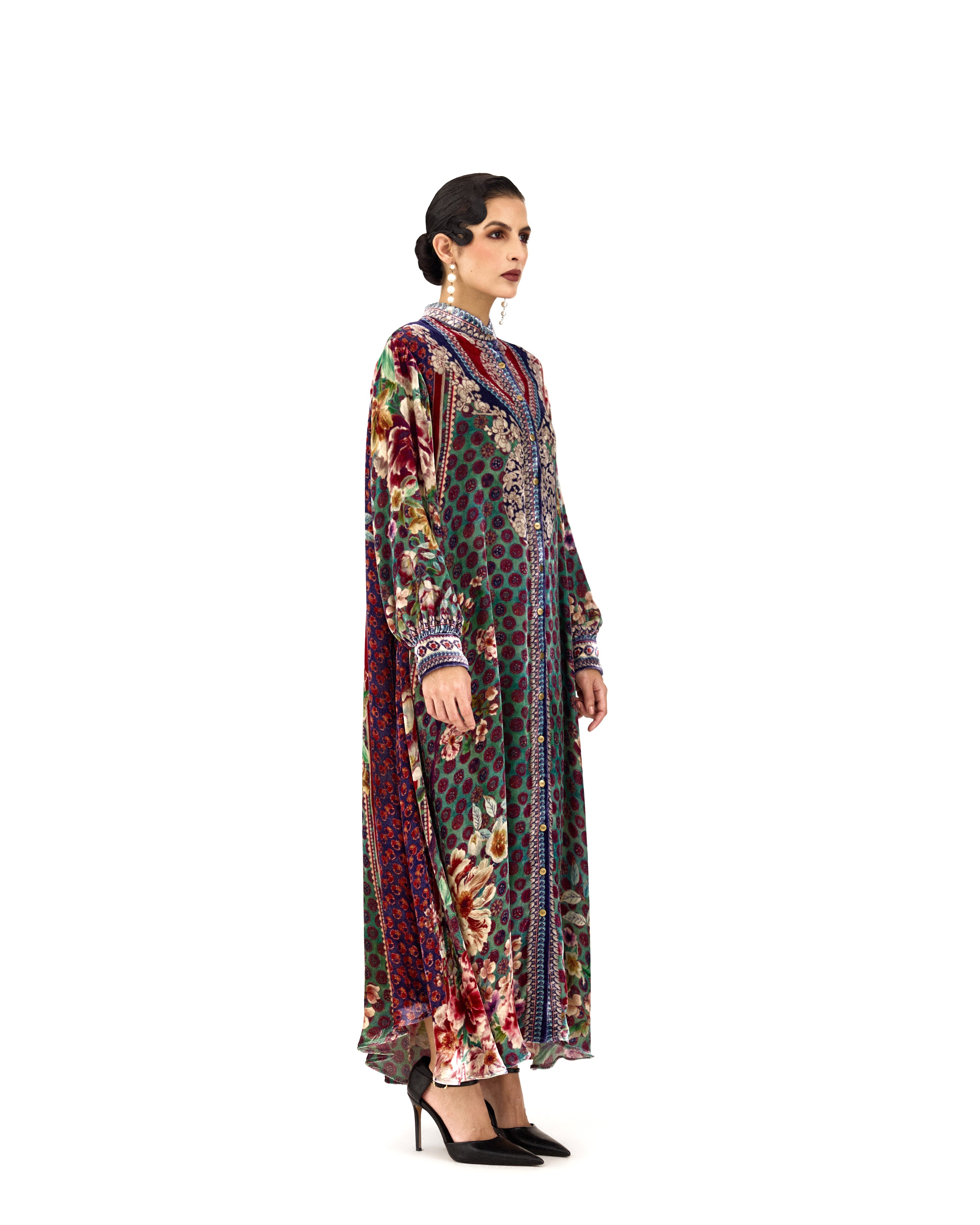 IKEBANA : Nilofer