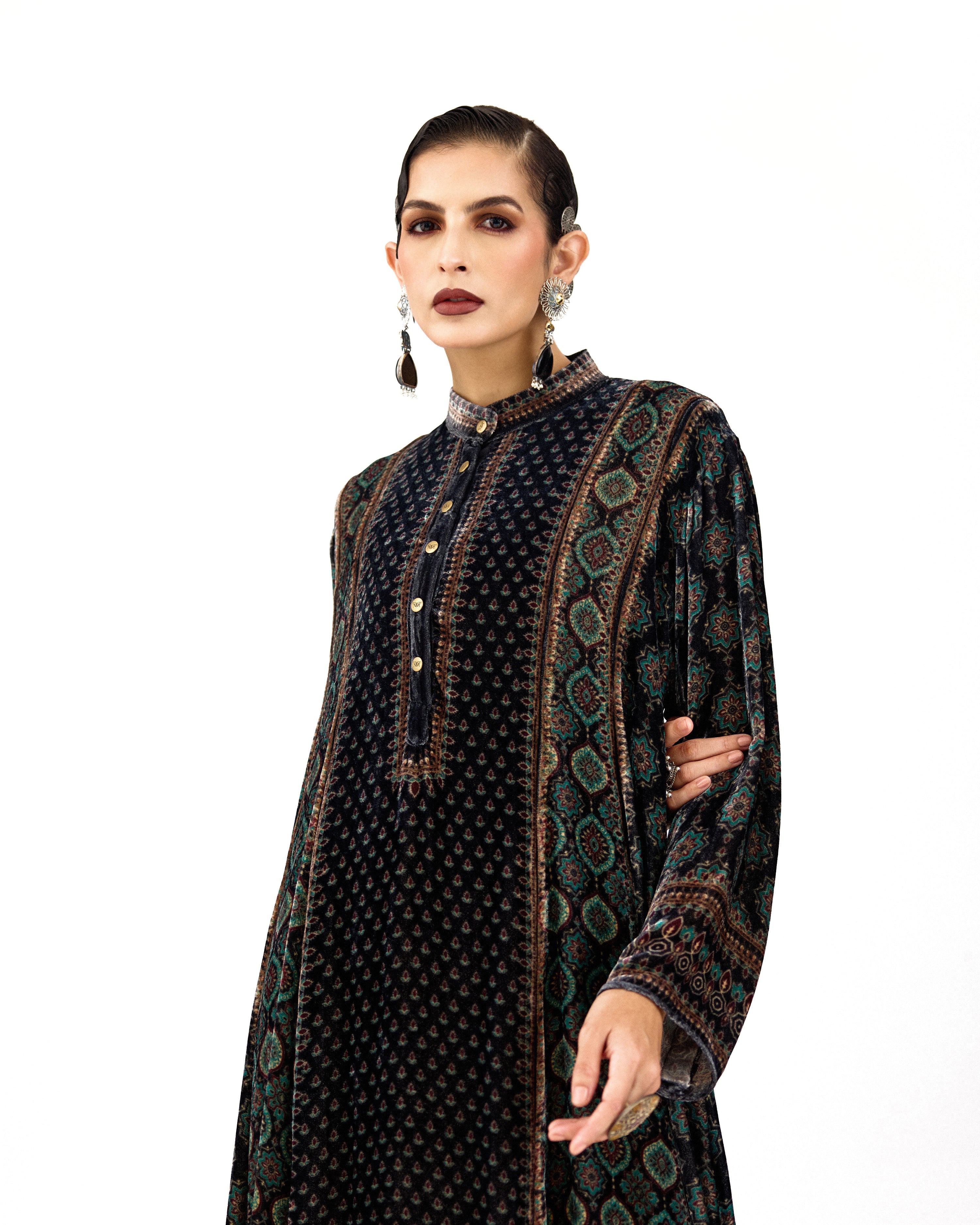 AJRAKH : Ada