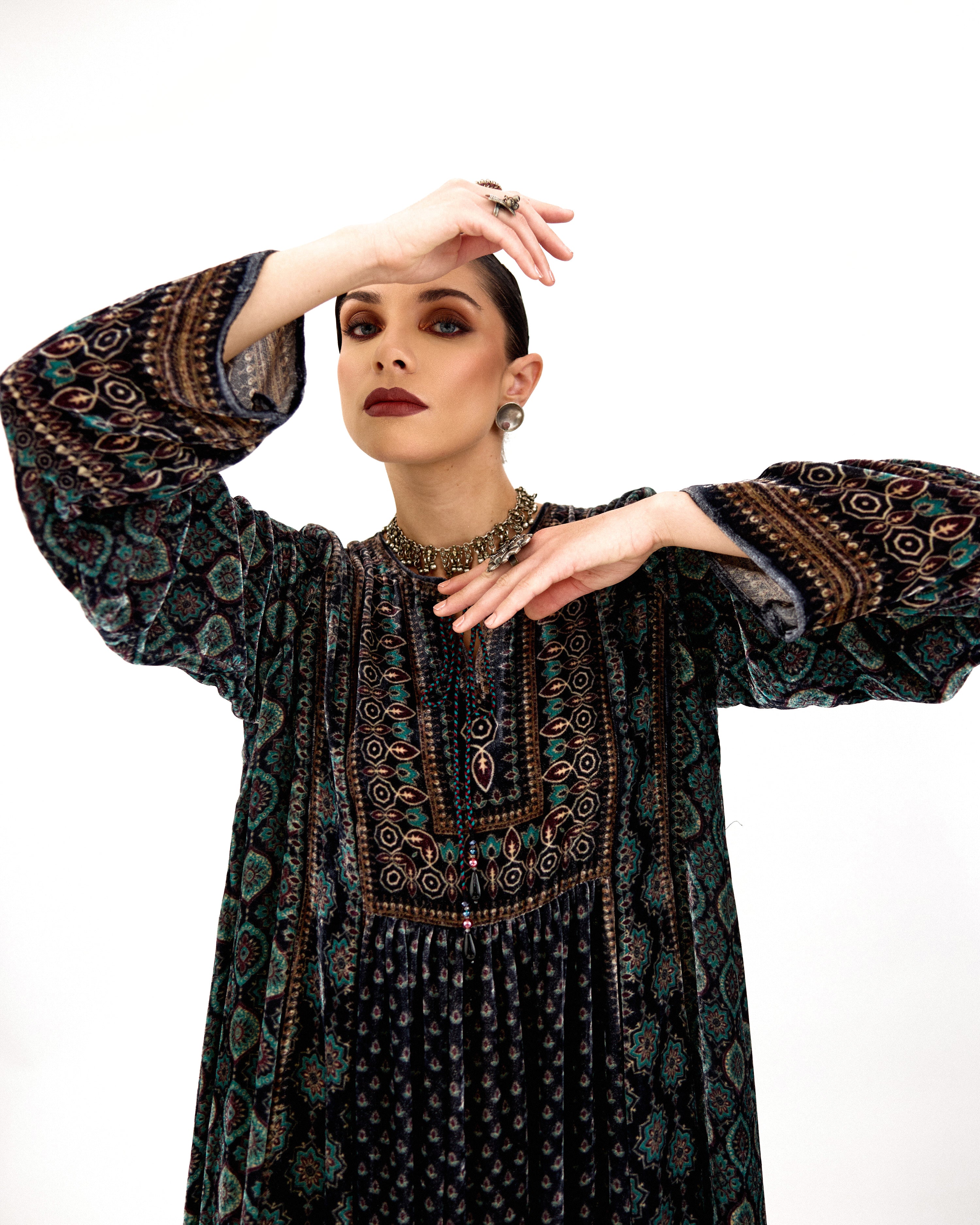 AJRAKH : Anisha