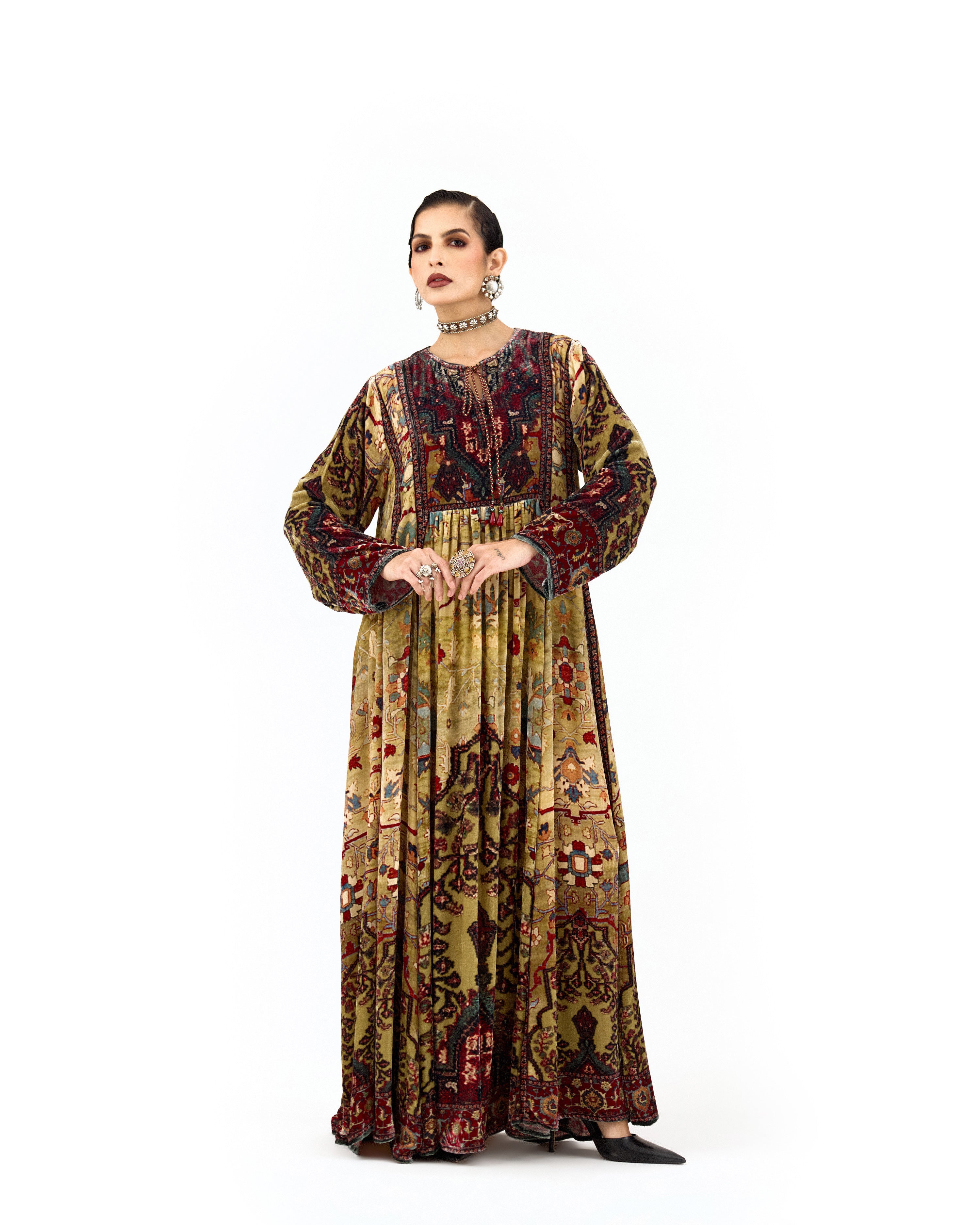 ARABIAN NIGHT : Anisha