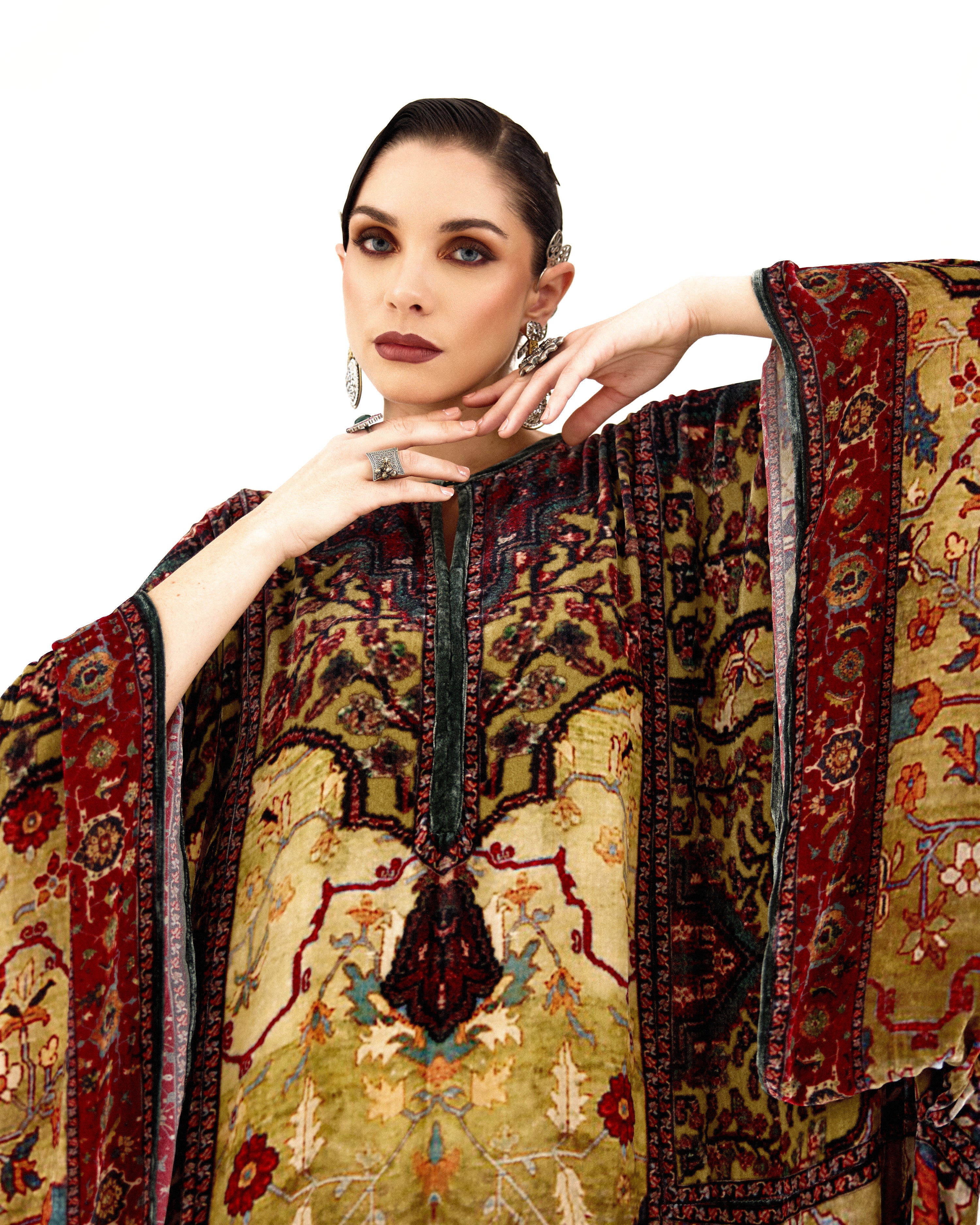 ARABIAN NIGHT : Beatrice