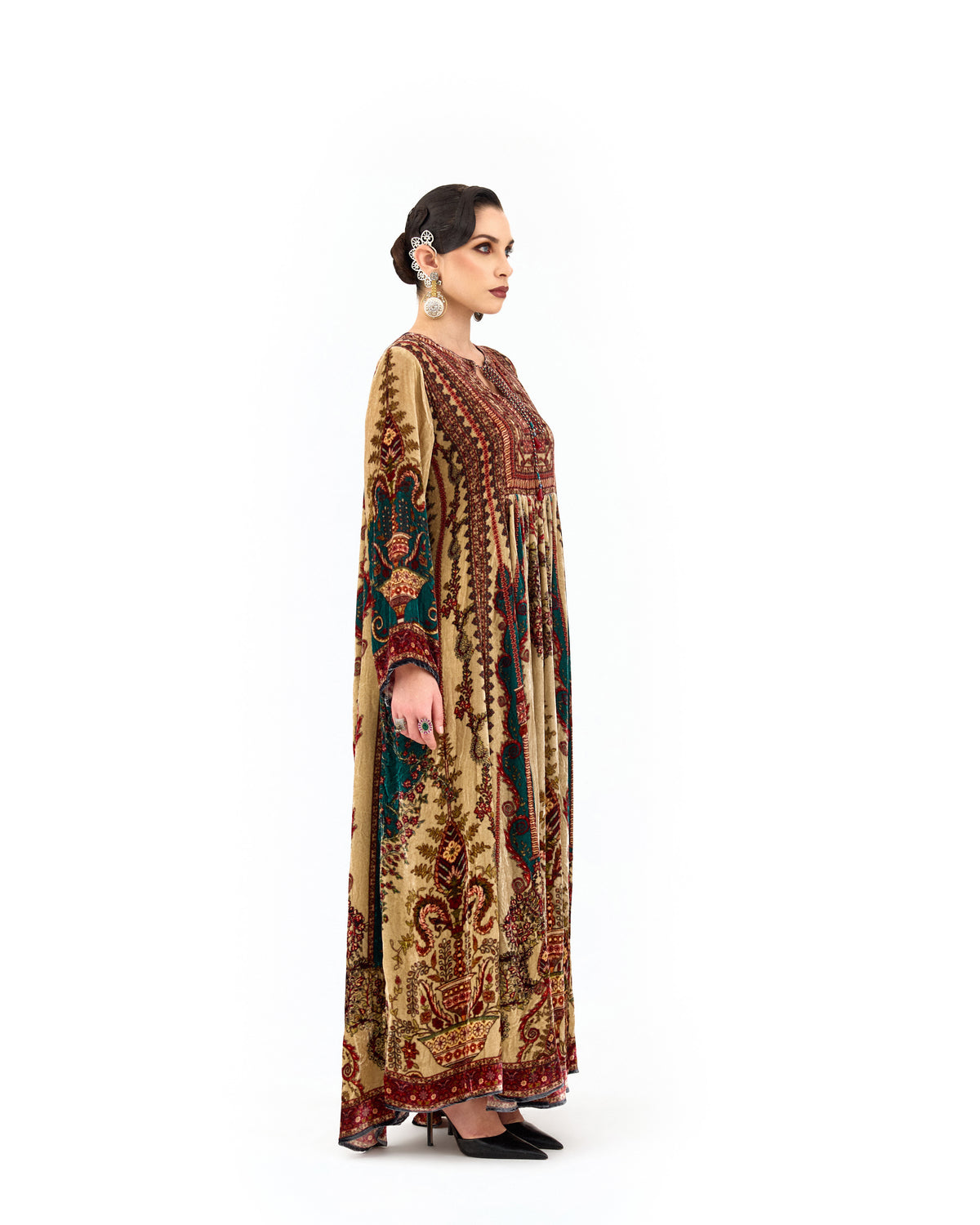 ARABIAN NIGHT : Anisha