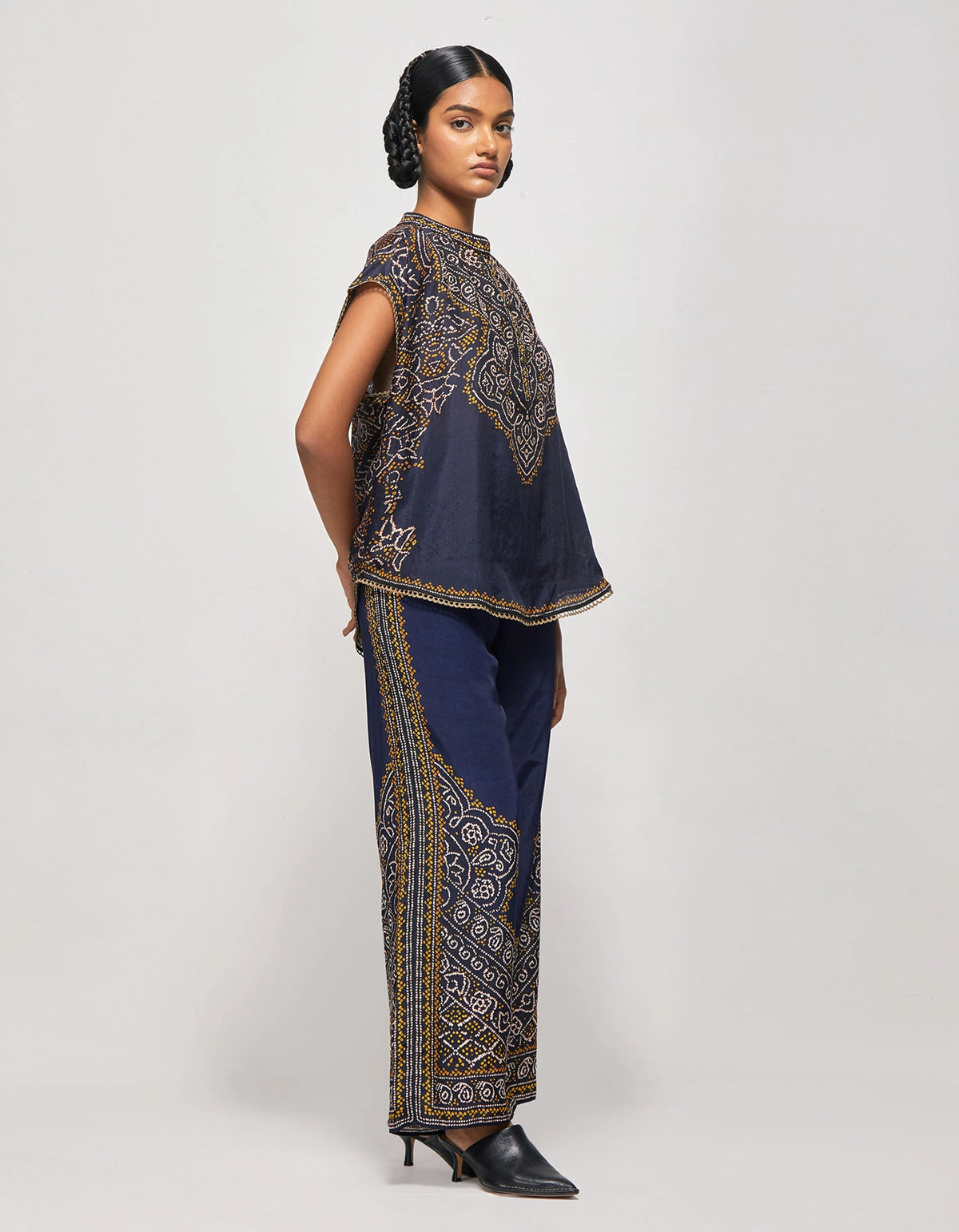 BANDHEJ : Martina