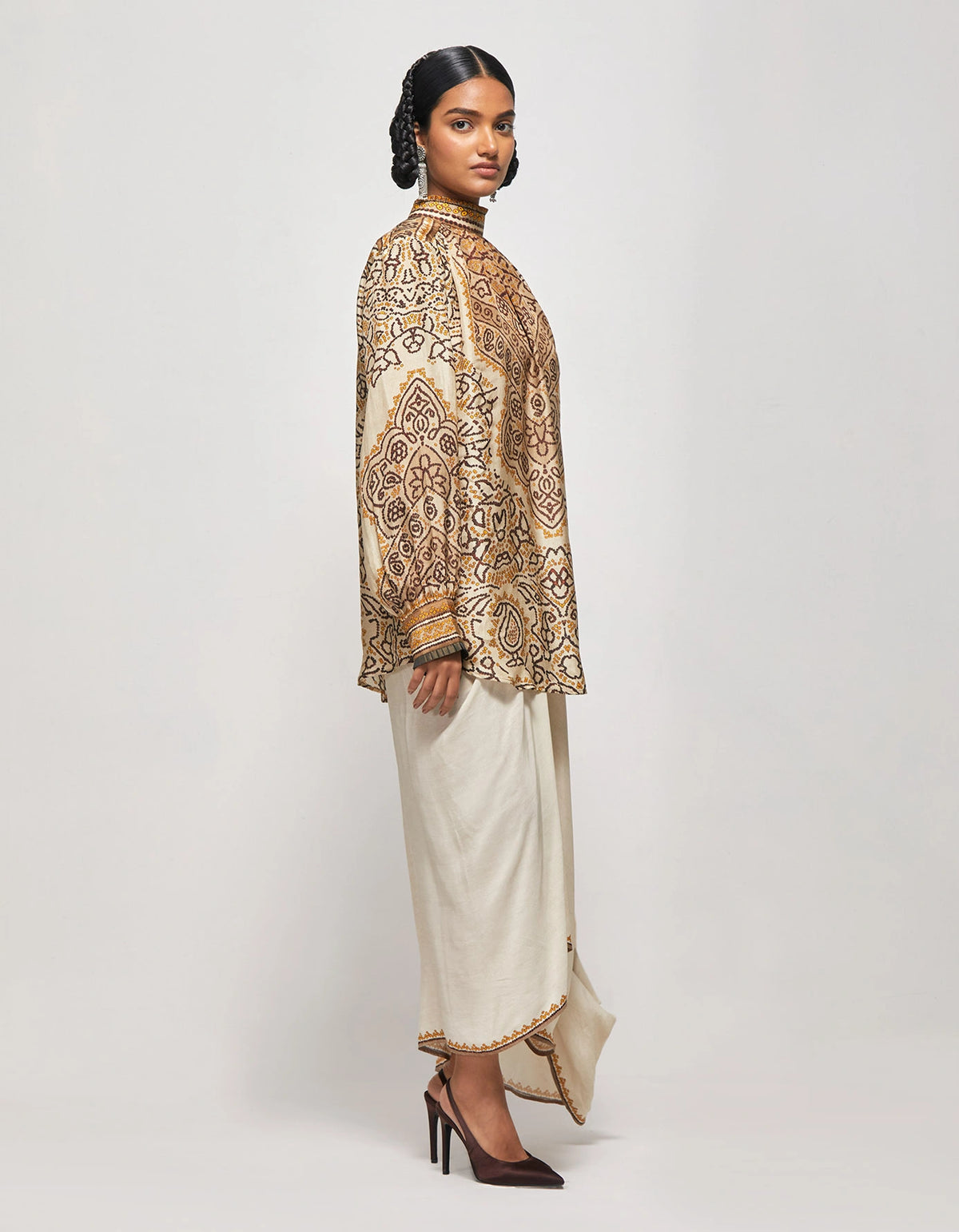 BANDHEJ : Countess