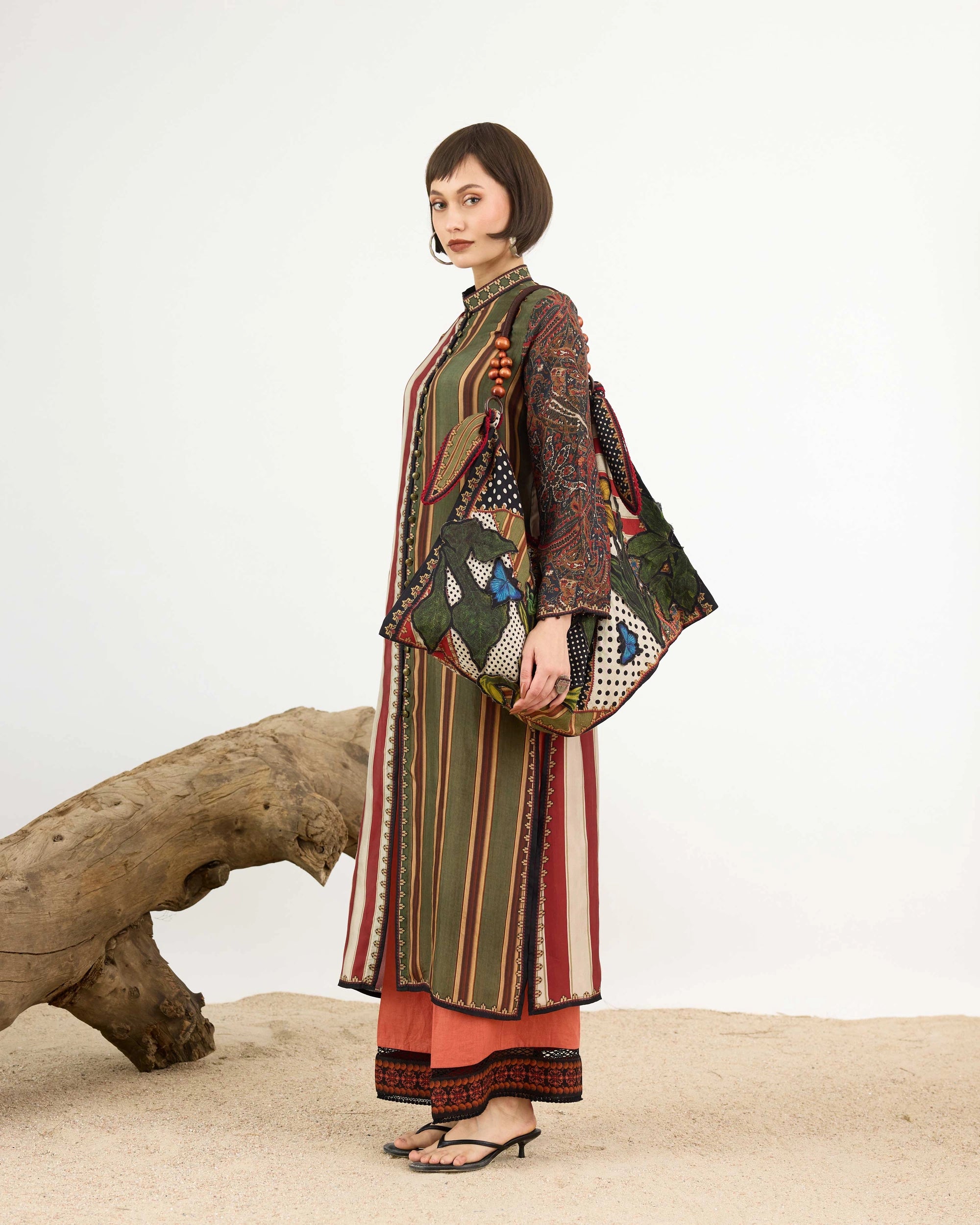 CHATEAU BOTANIQUE : Dharti