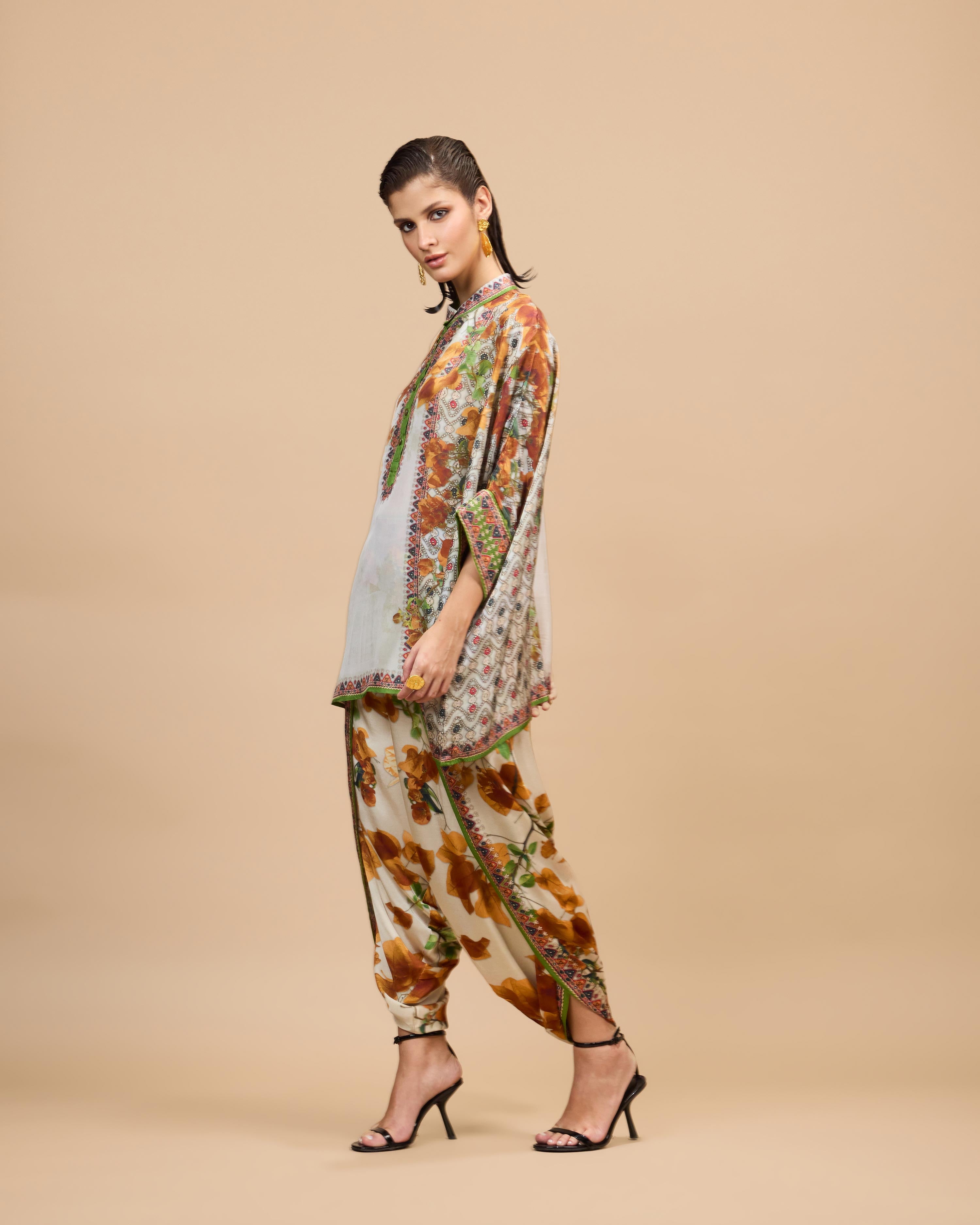Letters to Juliet : Chanel/Sonth -  Mustard/Pale Gold