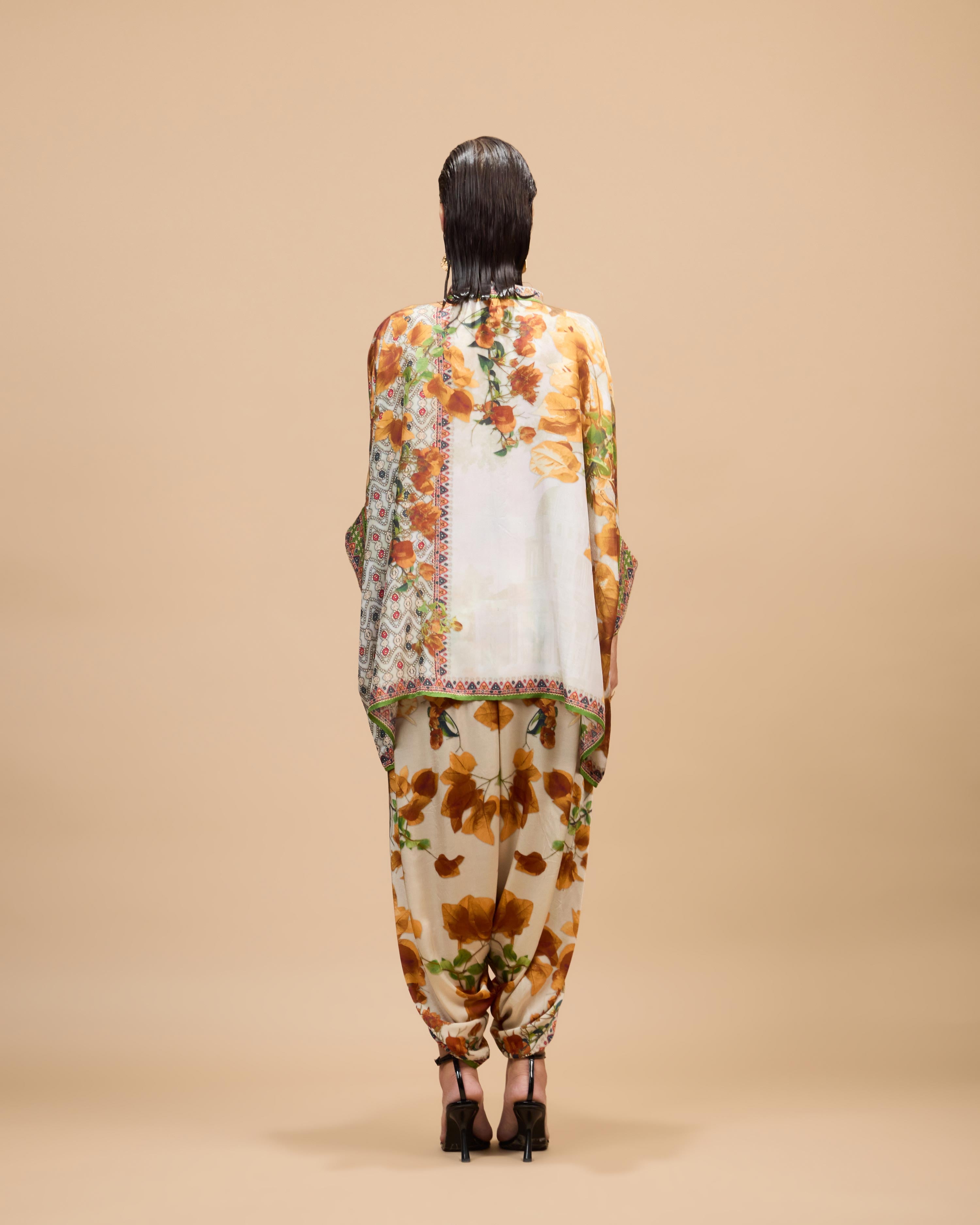 Letters to Juliet : Chanel/Sonth -  Mustard/Pale Gold