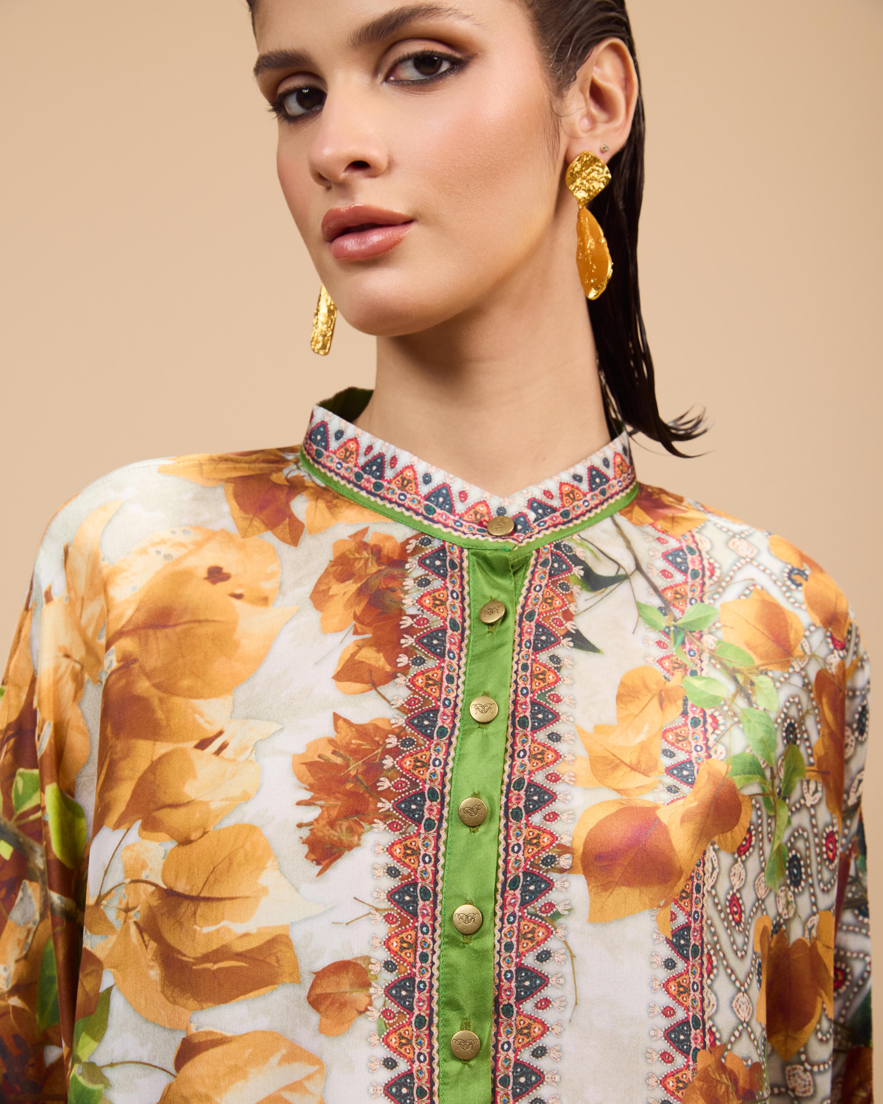 Letters to Juliet : Chanel/Sonth -  Mustard/Pale Gold