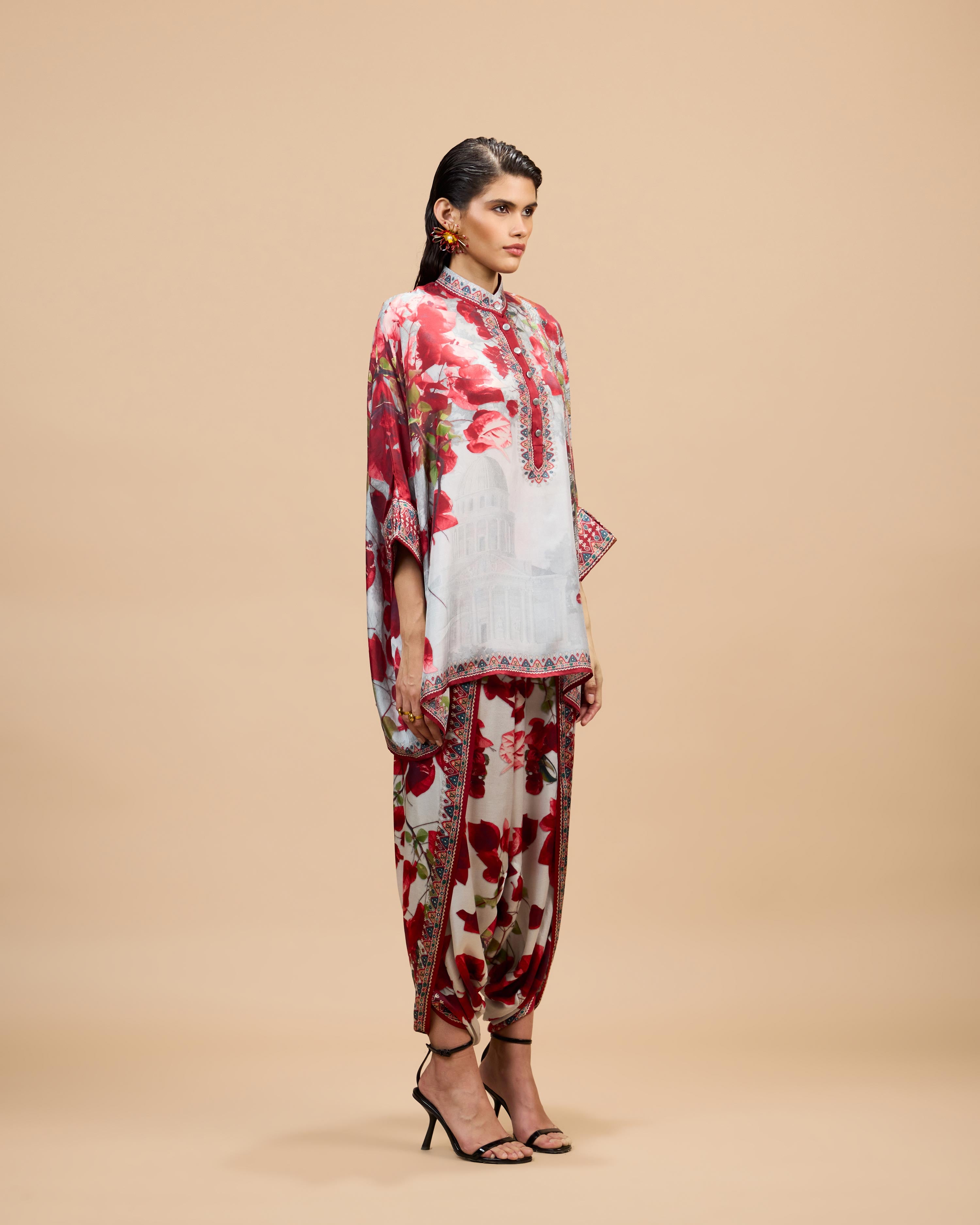 Letters to Juliet : Chanel/Sonth -  Red/Pale Grey