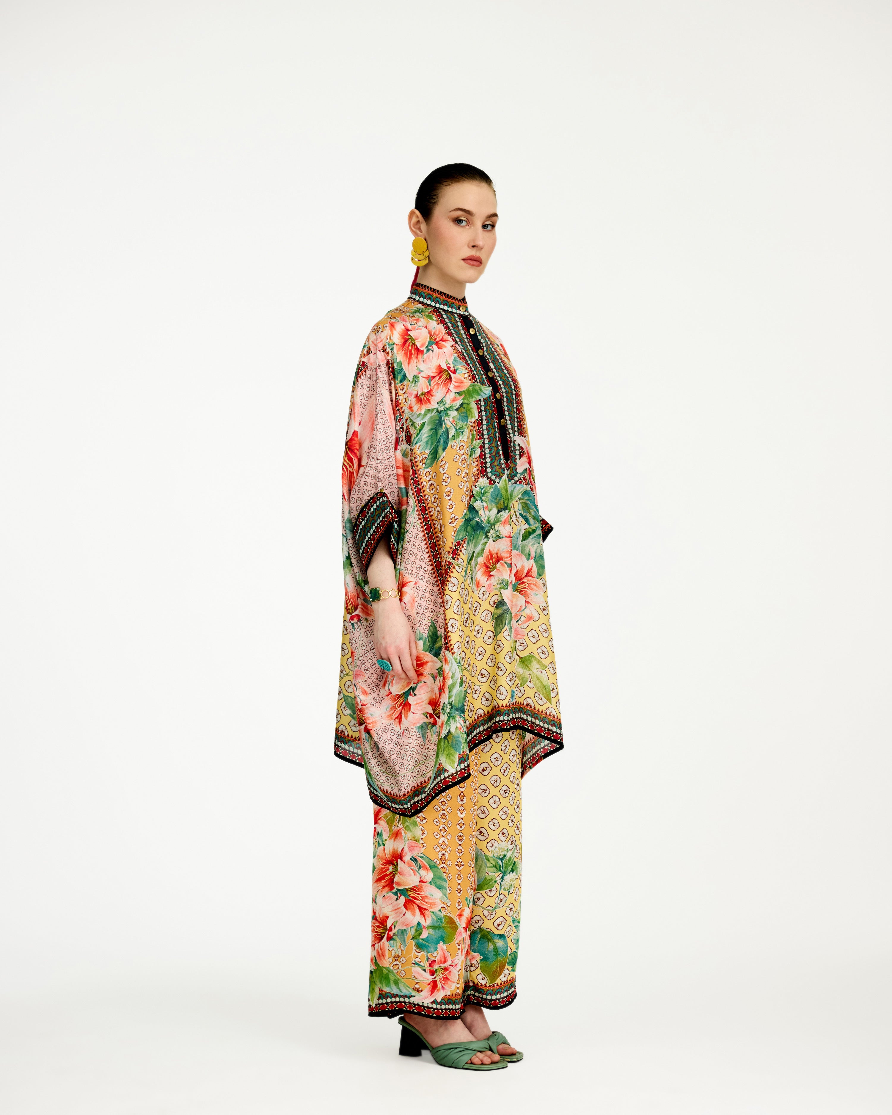 Lilium : Chanel 36" - Buttercup