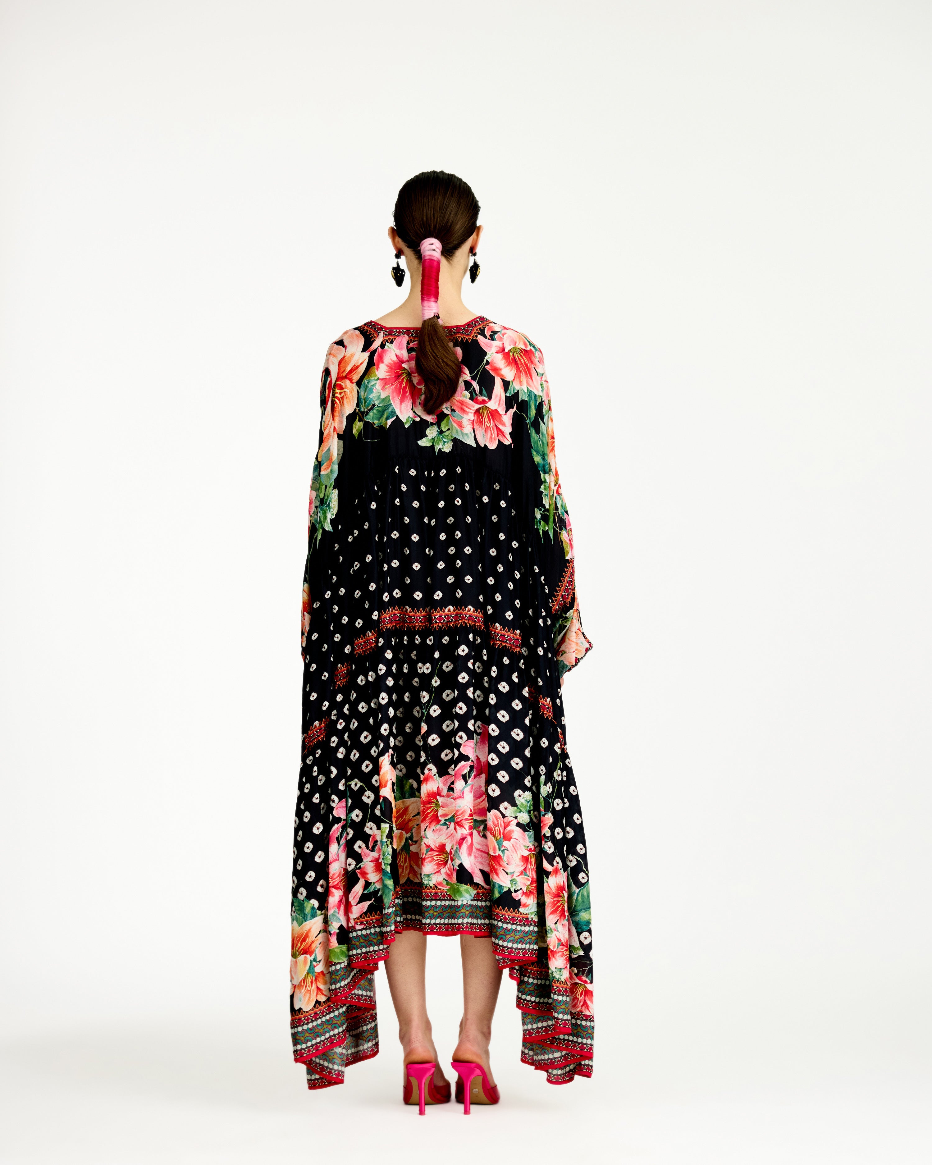 Lilium : Tara - Black