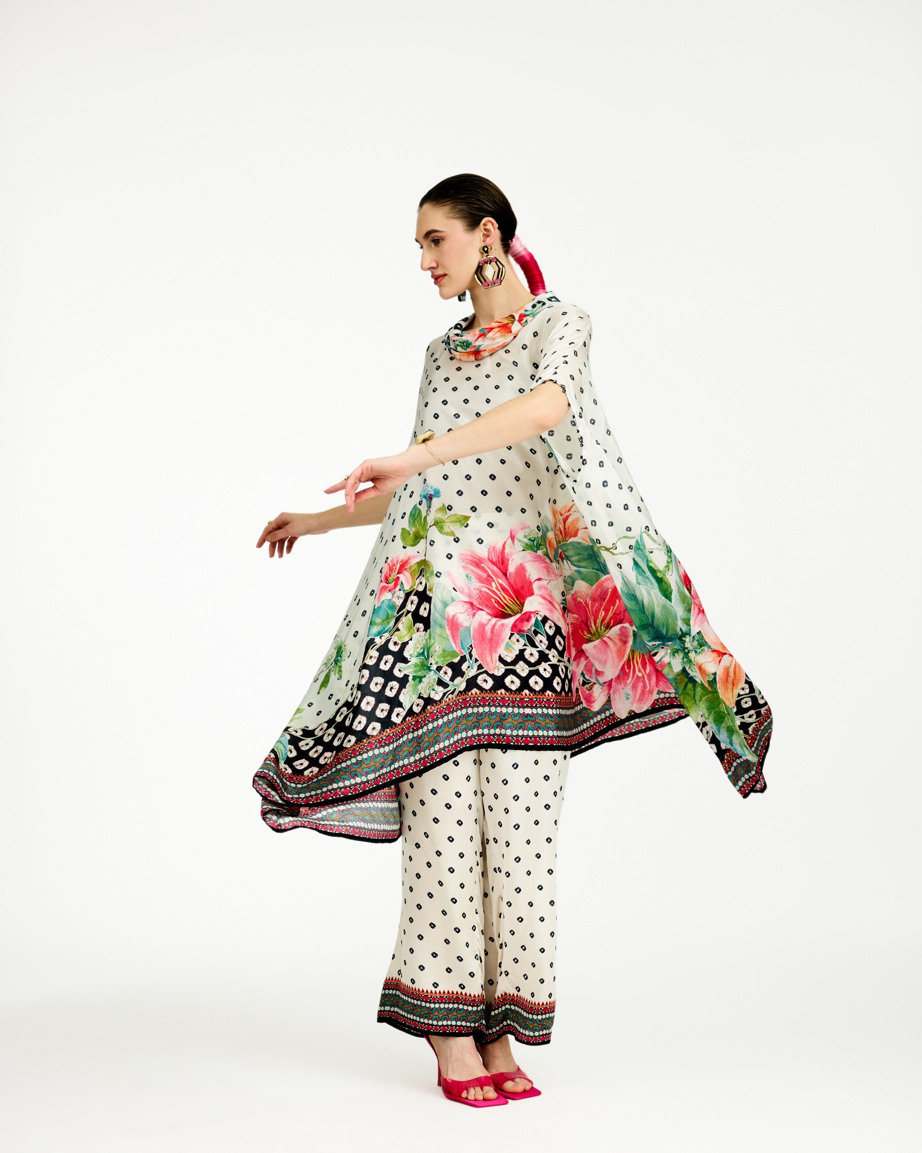 Lilium : Lavanya - White