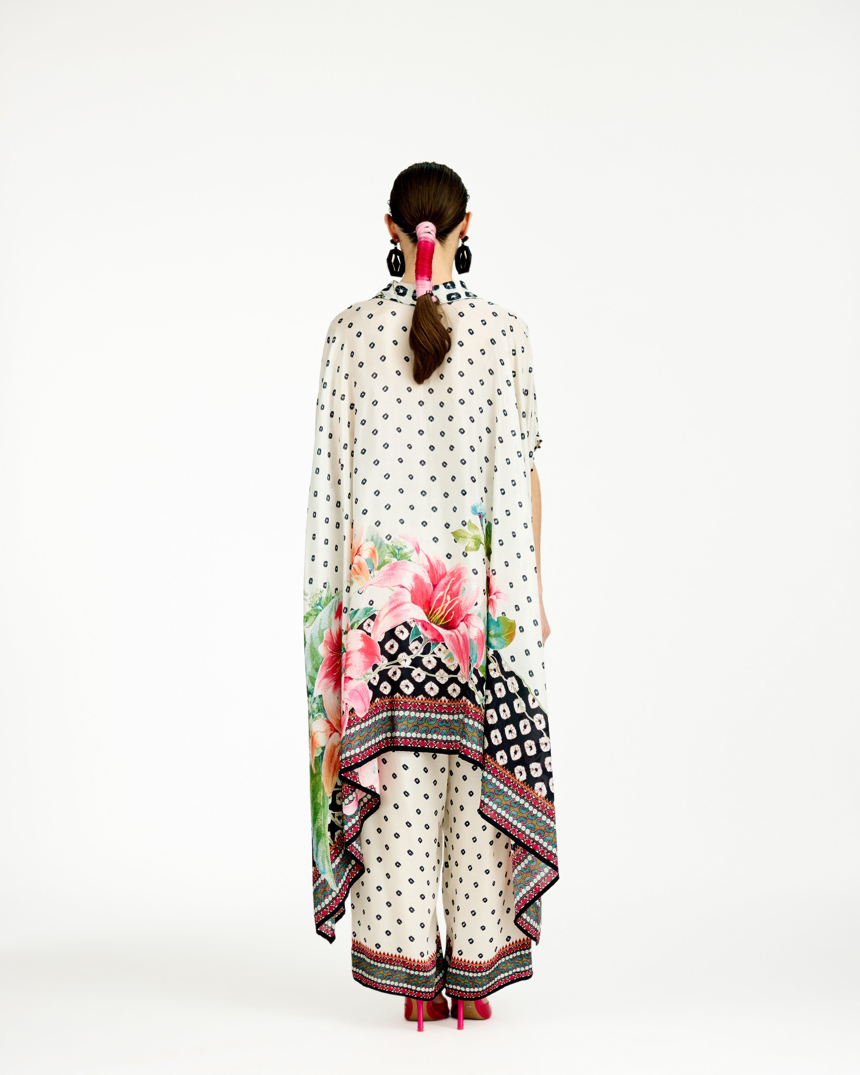 Lilium : Lavanya - White