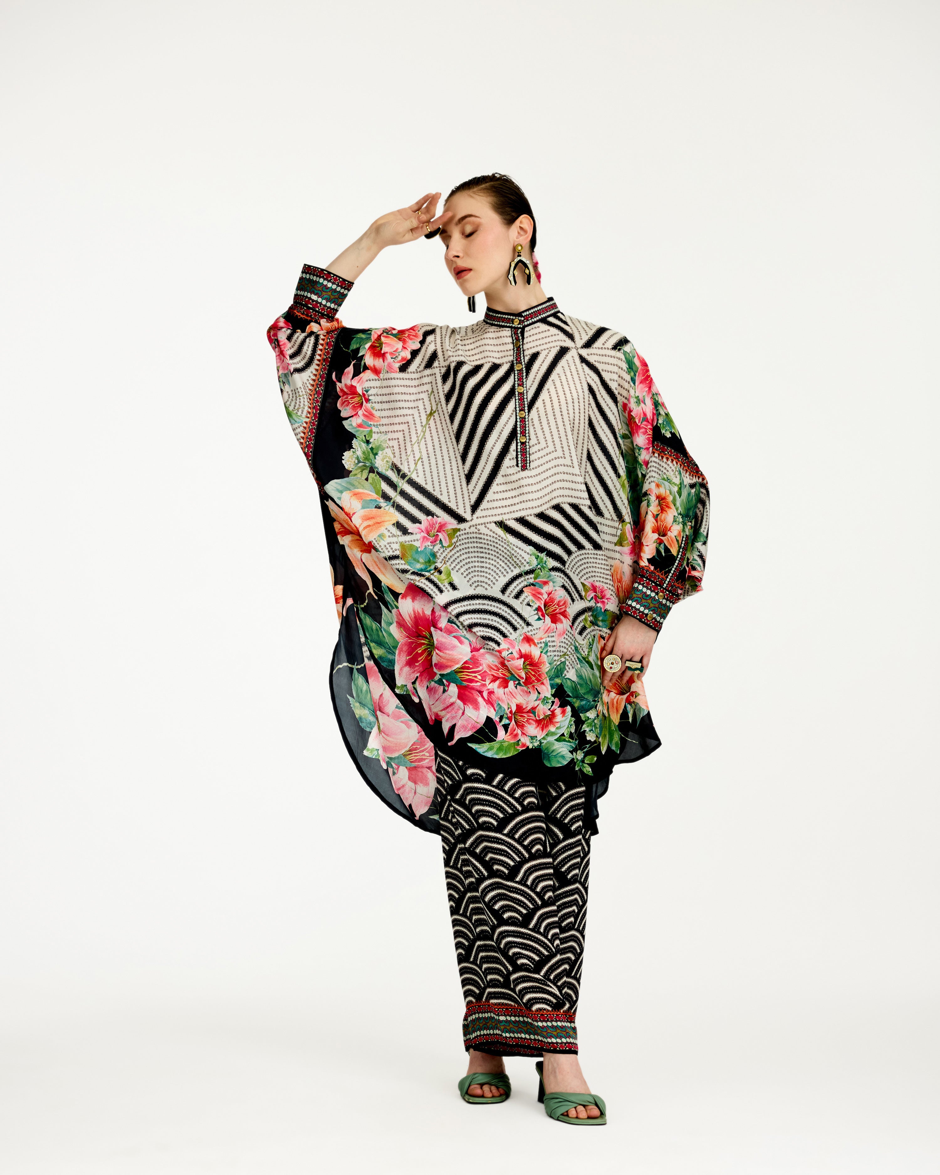 Lilium : Mabel - White/Black