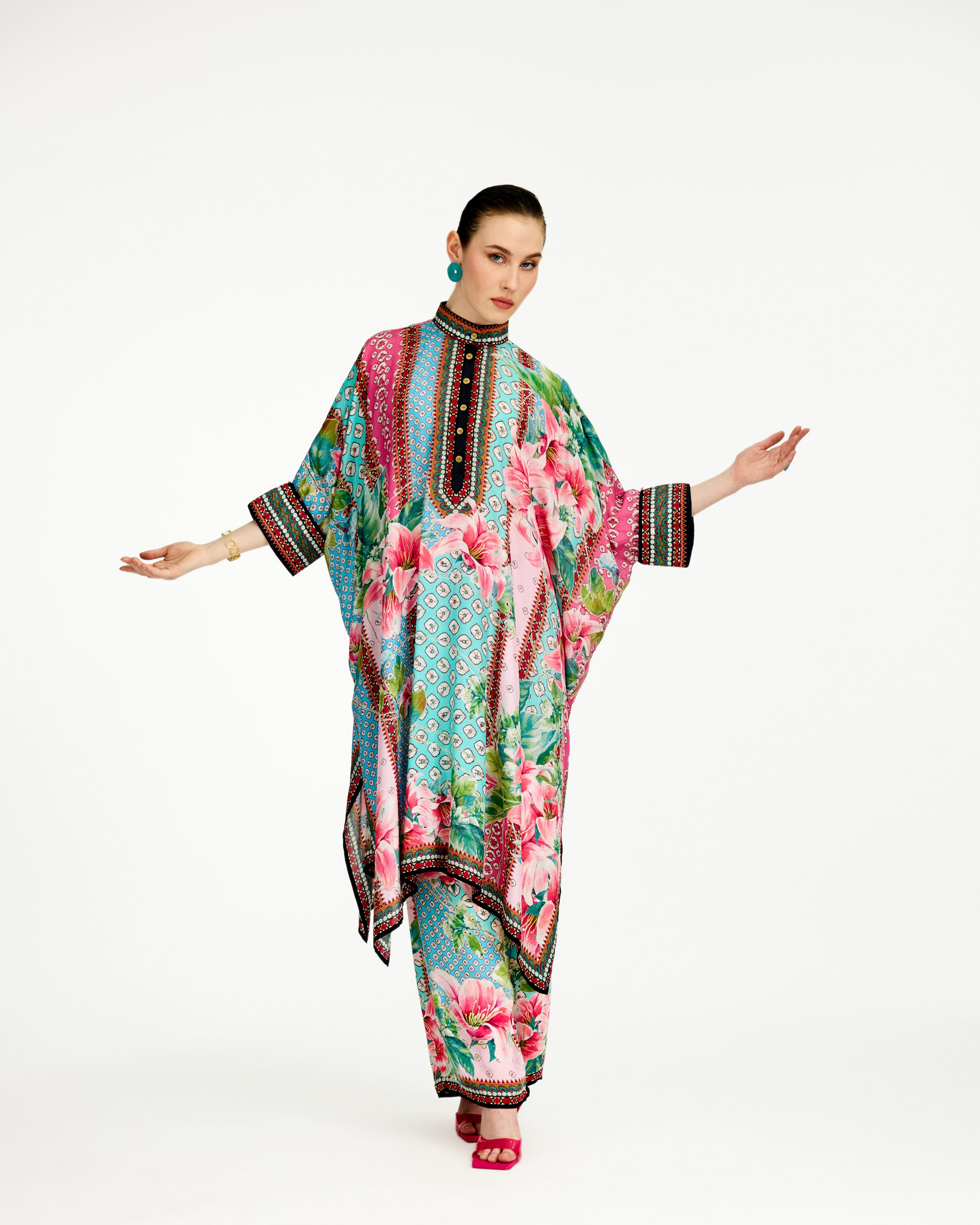Lilium : Chantelle 42" - Aqua/Pink