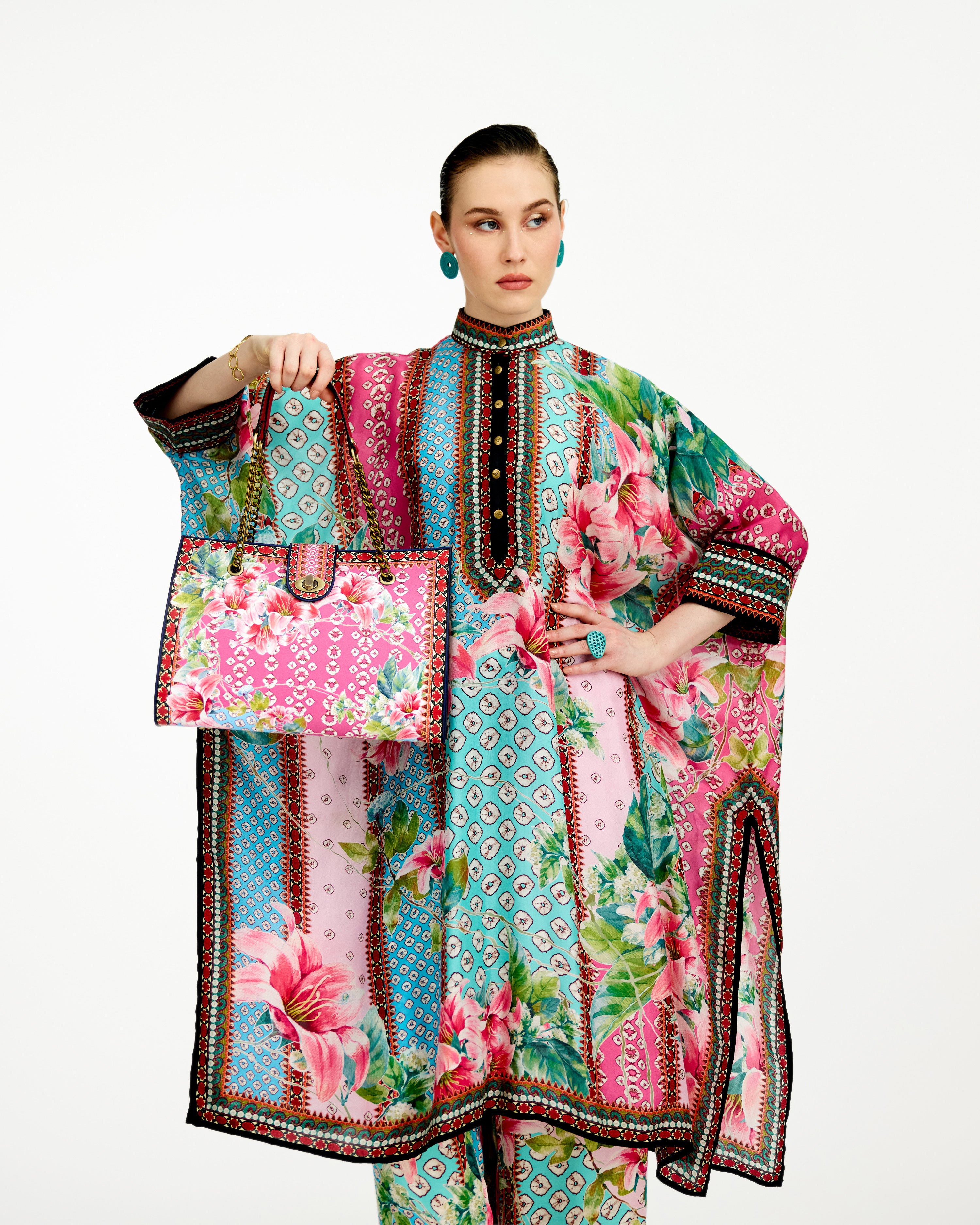 Lilium : Chantelle 42" - Aqua/Pink