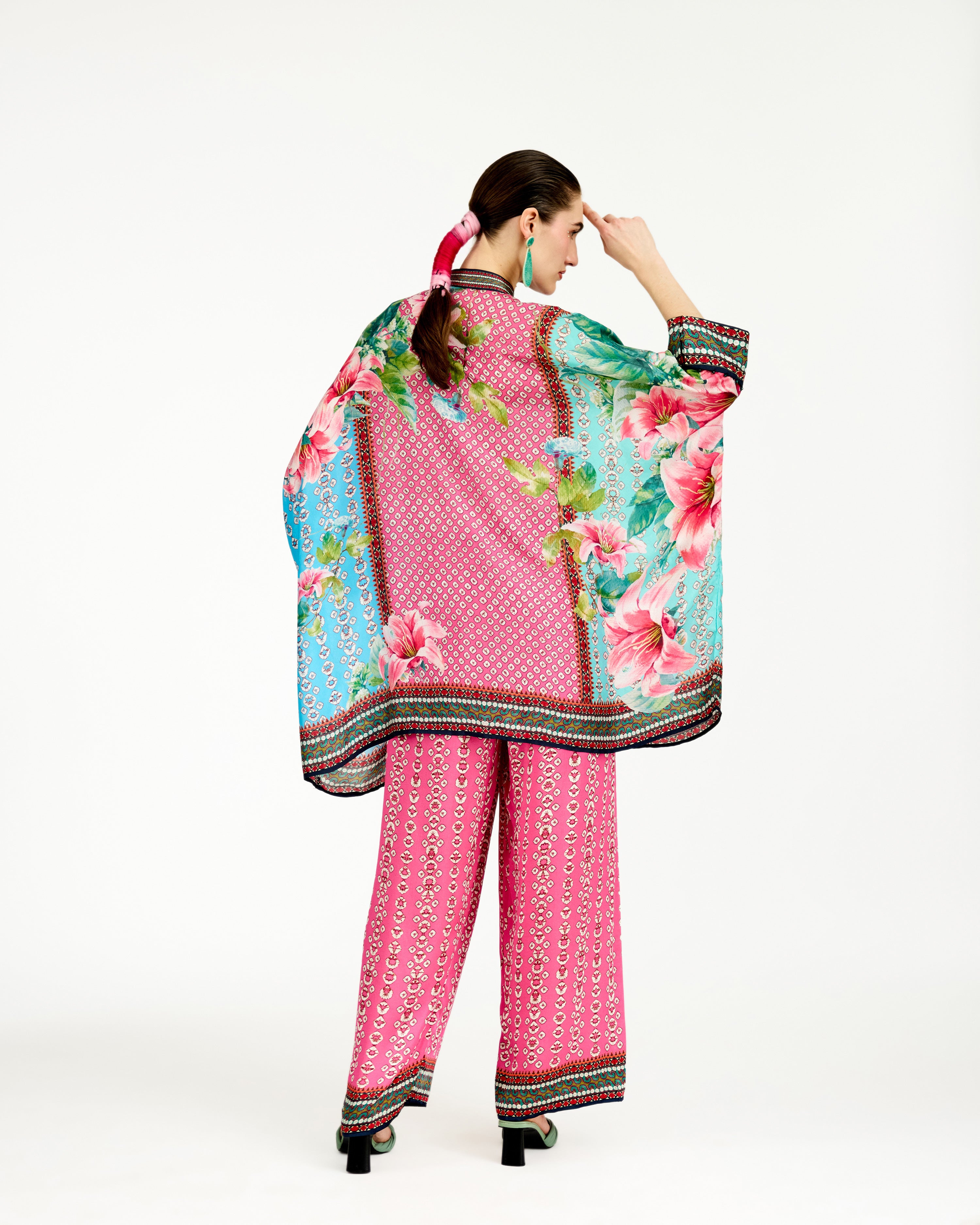 Lilium : Chanel - Pink/Aqua
