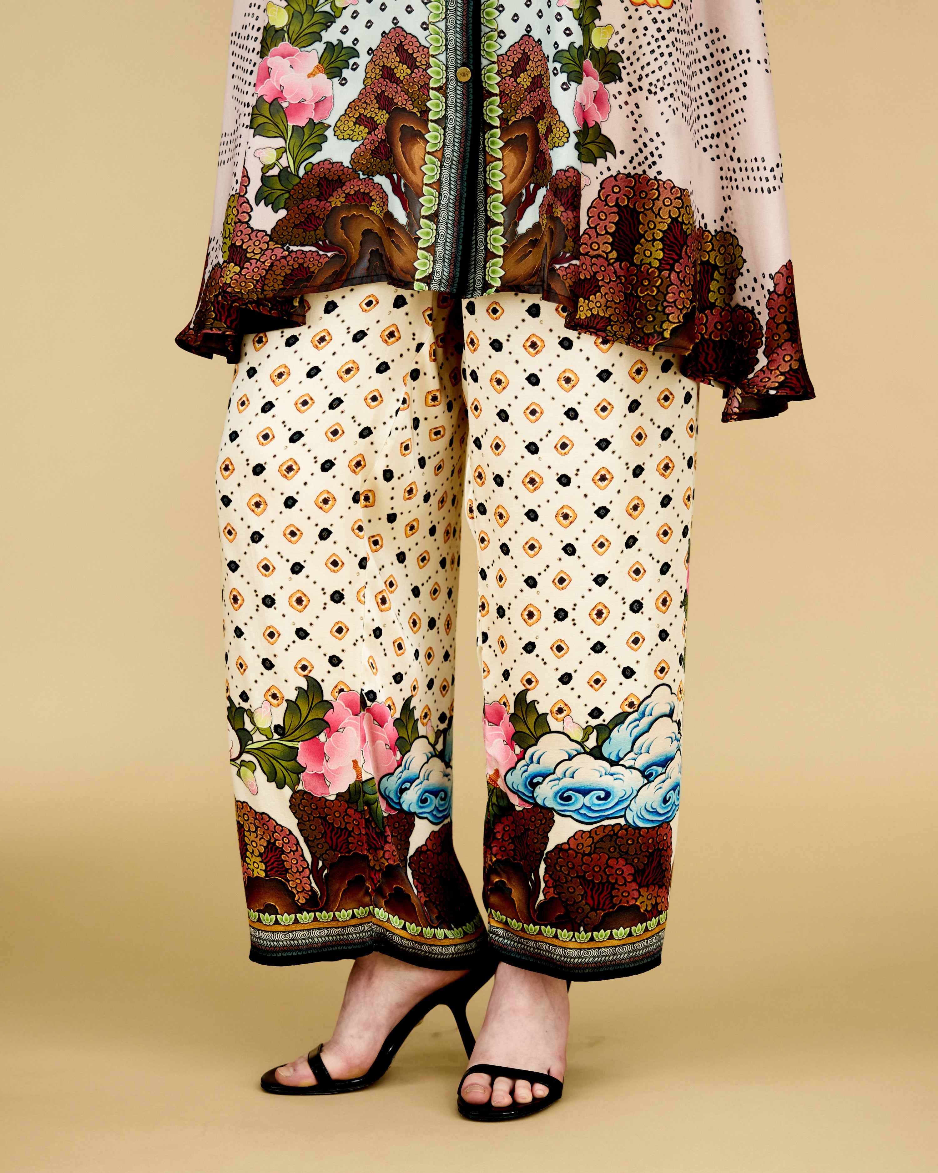 Ladakh : Nilofer - Powder Blue/Beige
