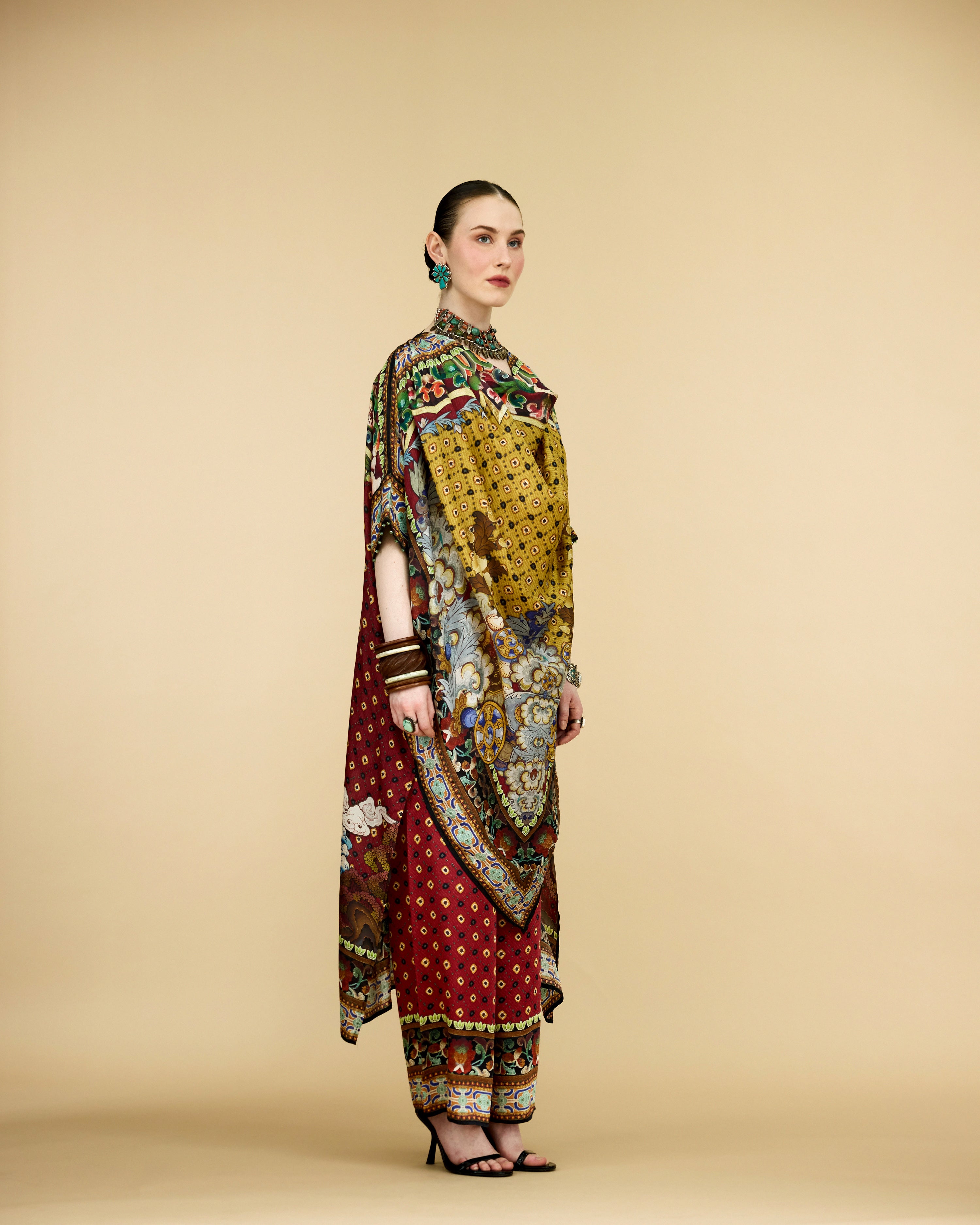 Ladakh : Montijo -Gold/Red